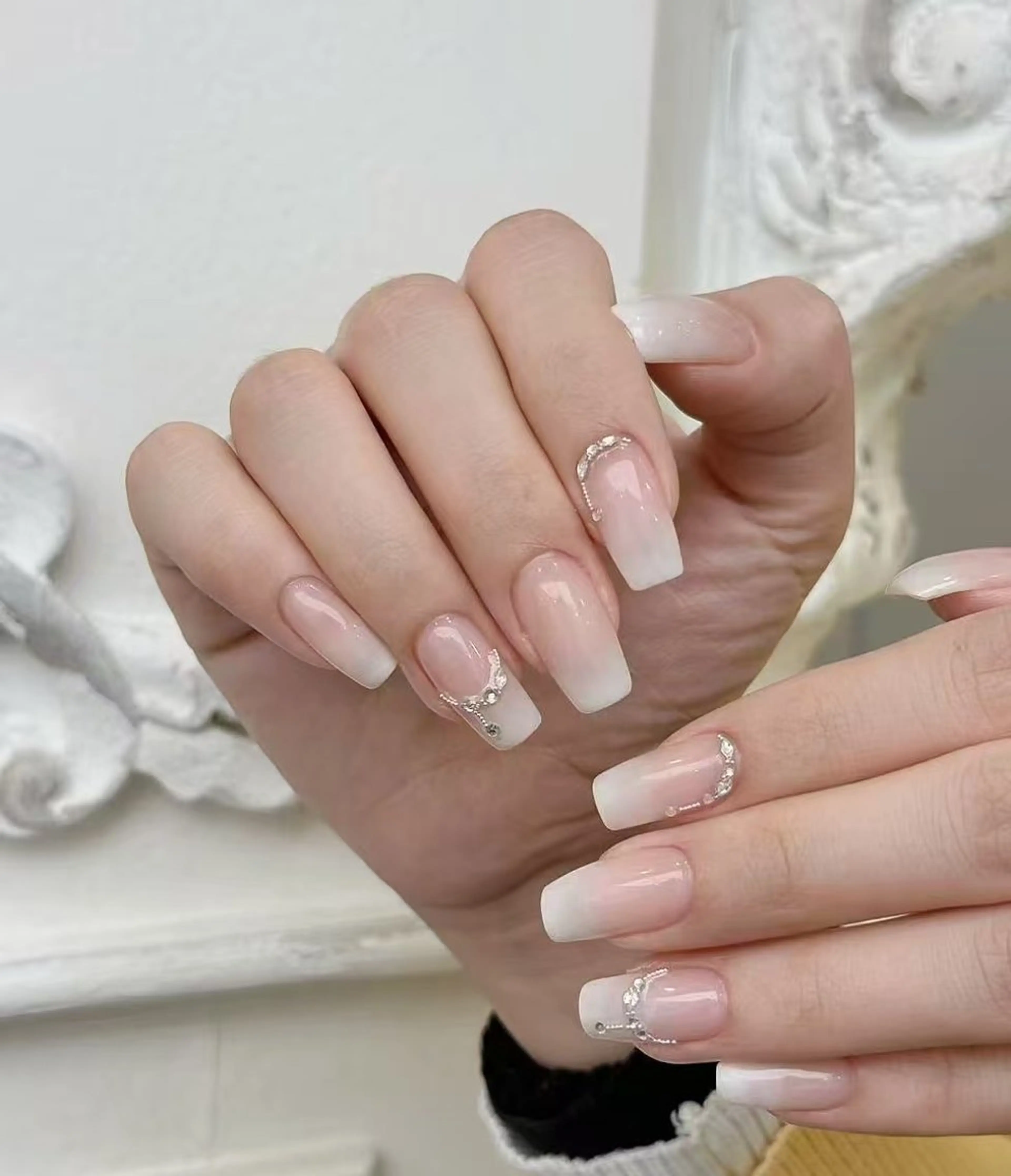 ネイル オーロラネイル フラワーネイル フットネイル フレンチネイル ジェルネイル ハンドネイル BabyYouMi ねねのネイルデザイン