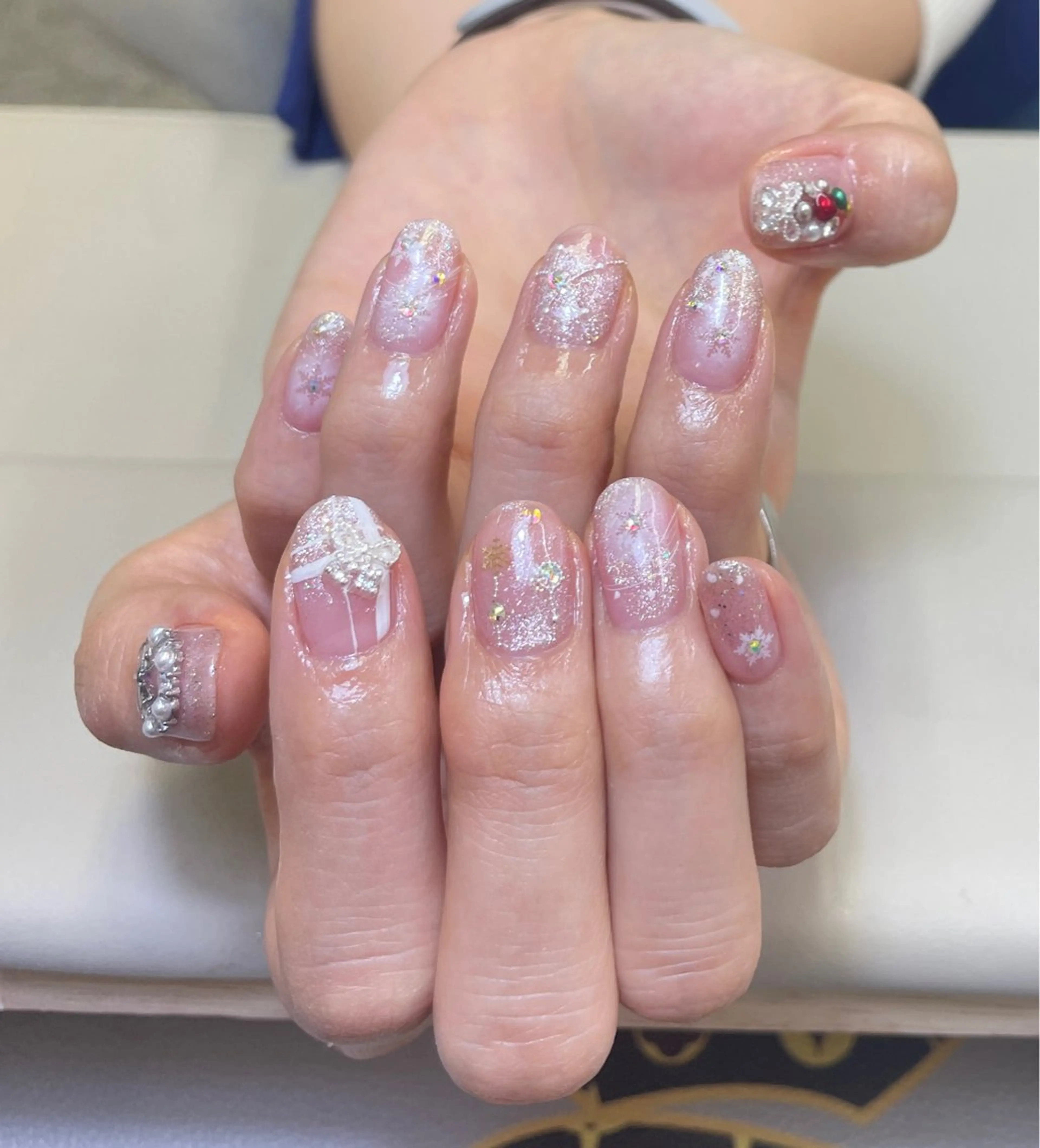 ネイル ハンドネイル AngelChris ビューティーサロンのネイルデザイン