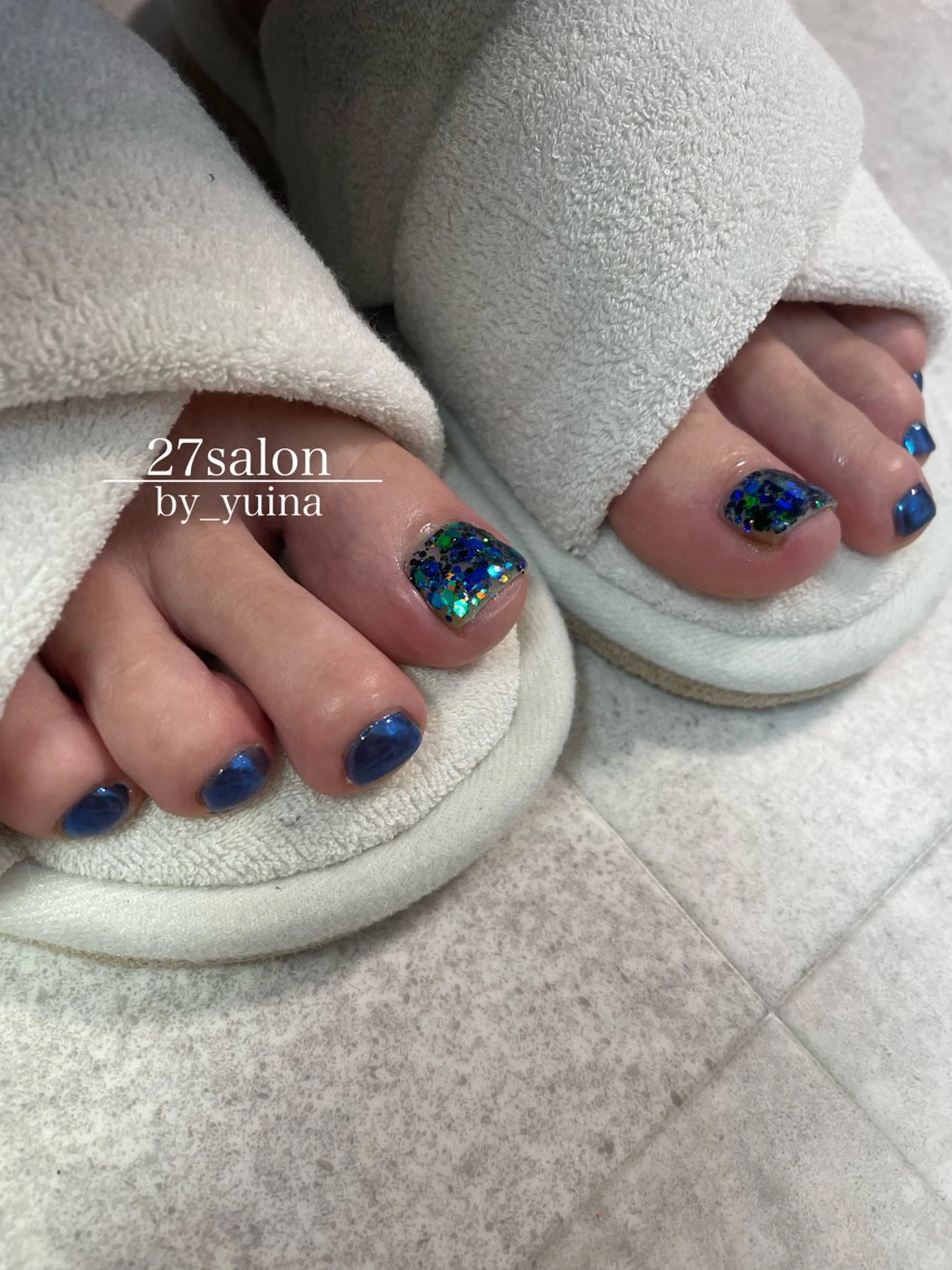 ネイル フットネイル ホログラムネイル 27salon yuinaのネイルデザイン