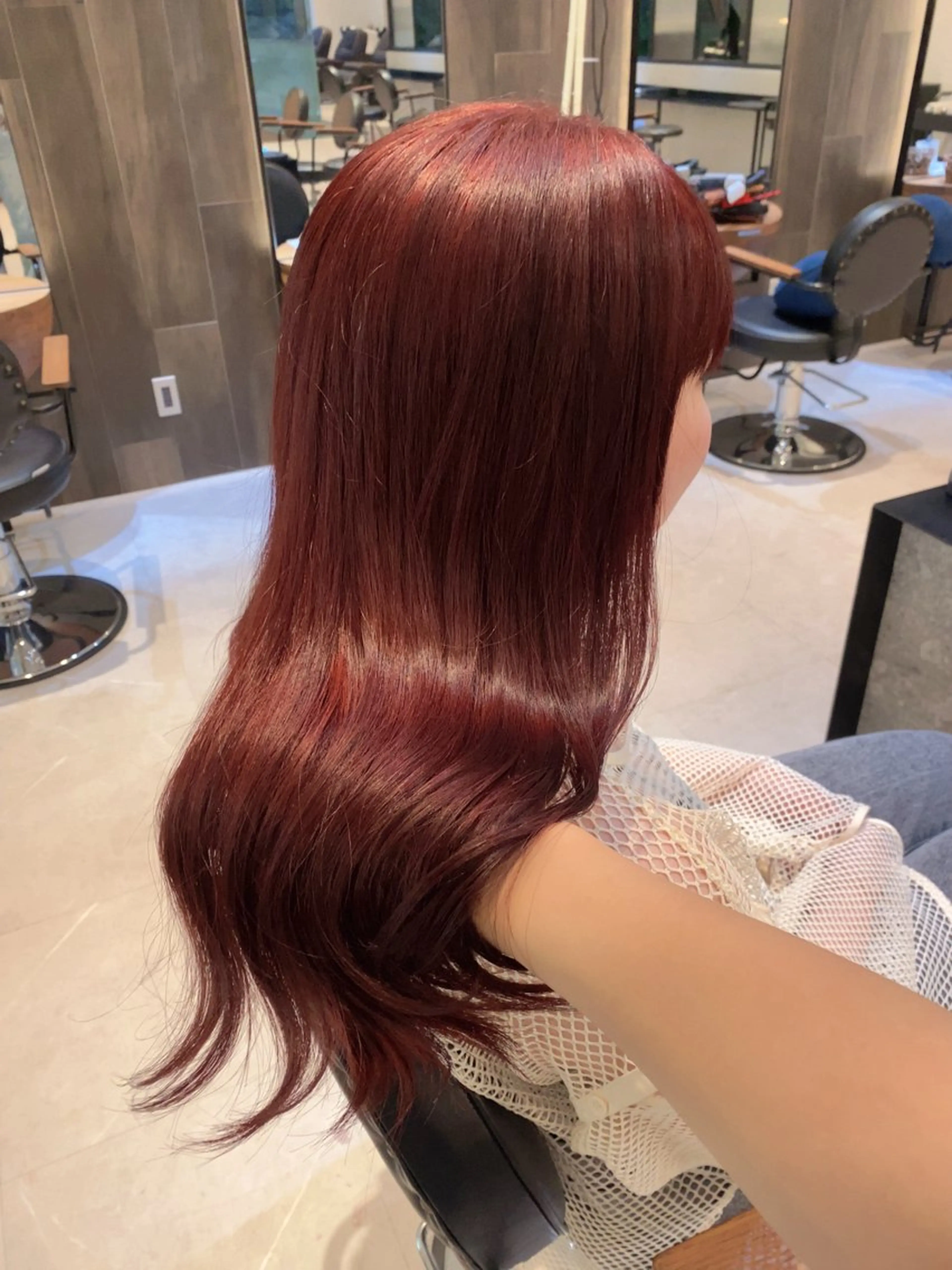 ロング カラー ブリーチ パープルカラー レッドカラー カット ヘアカラー トリートメント 有働由良／ハイトーン ／韓国メンズヘアのヘアスタイル