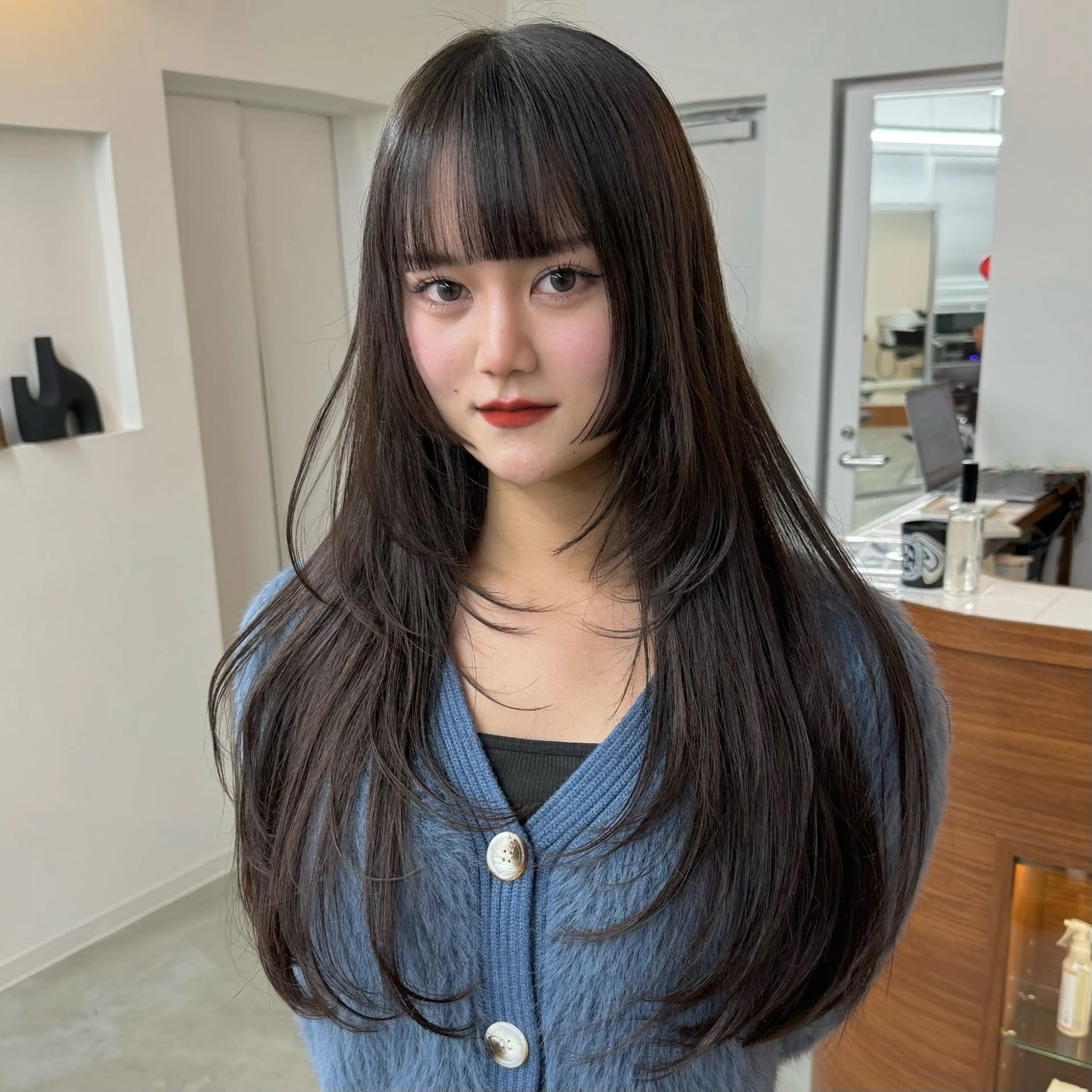 ロング 姫カット 韓国風ヘア レイヤーカット 透明感ワンカラー梅田 ダブルカラー/川上のヘアスタイル