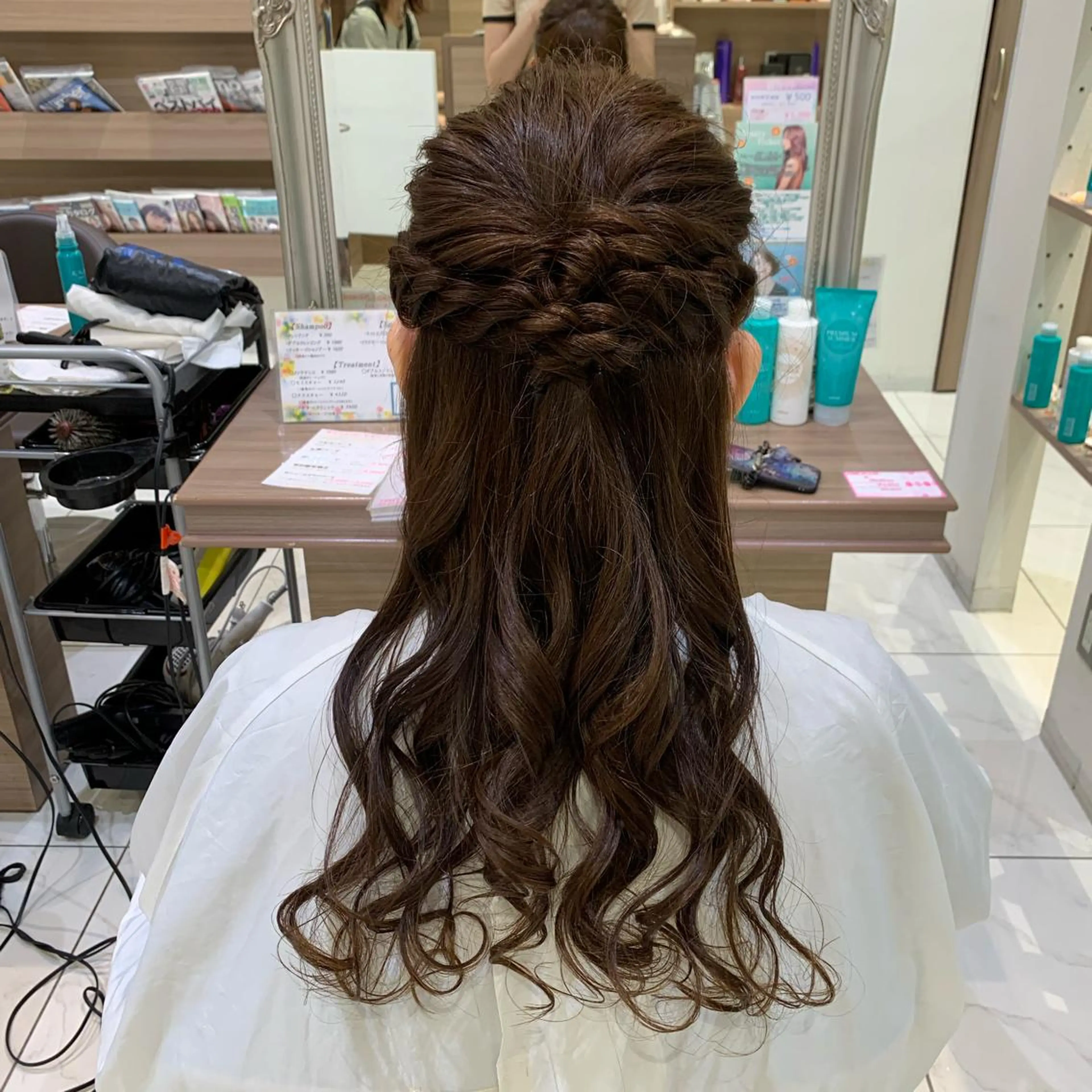 ロング ヘアアレンジ Dears 香芝店所属・関 優希のヘアスタイル