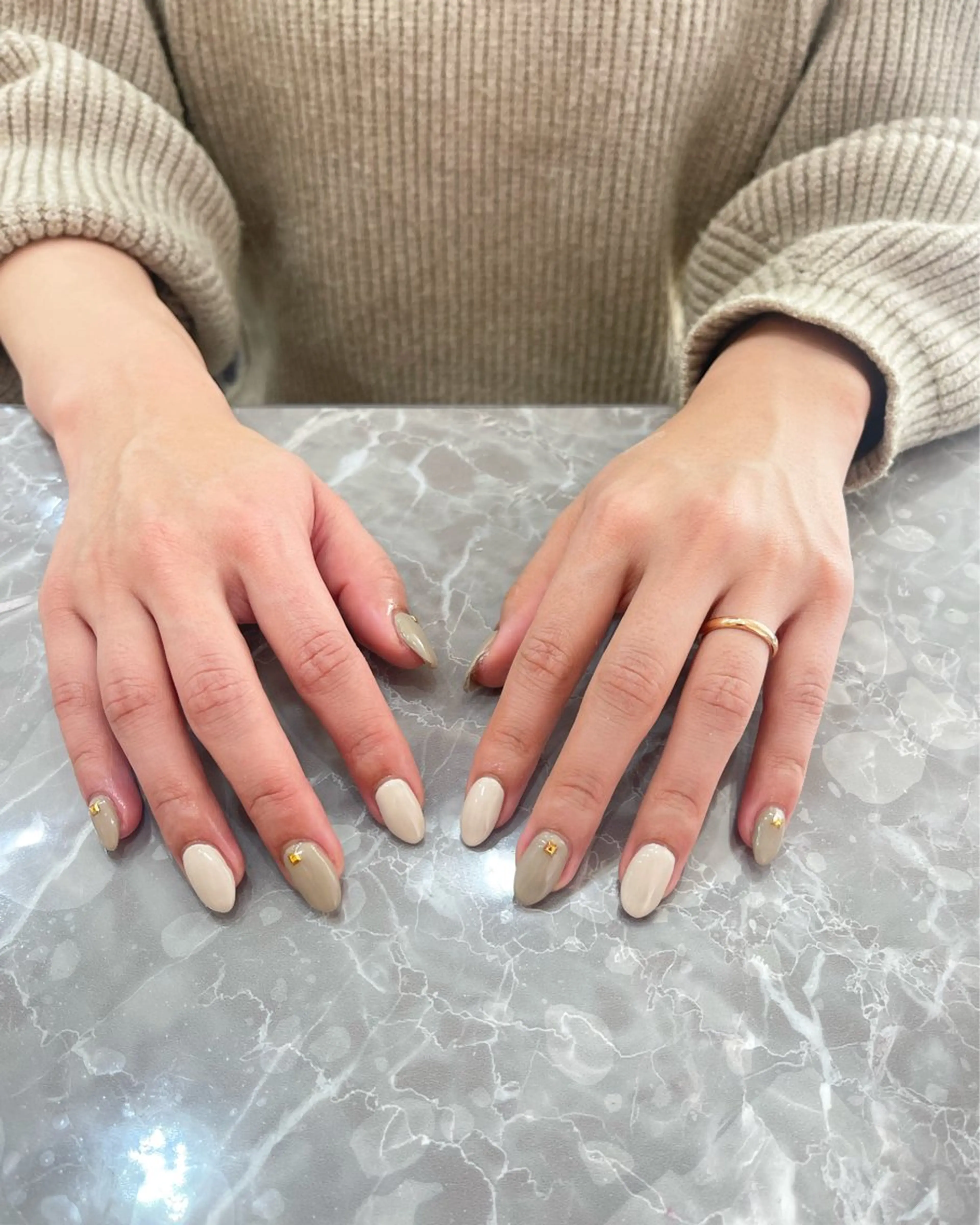 ネイル ストーンネイル 777nail salonのネイルデザイン