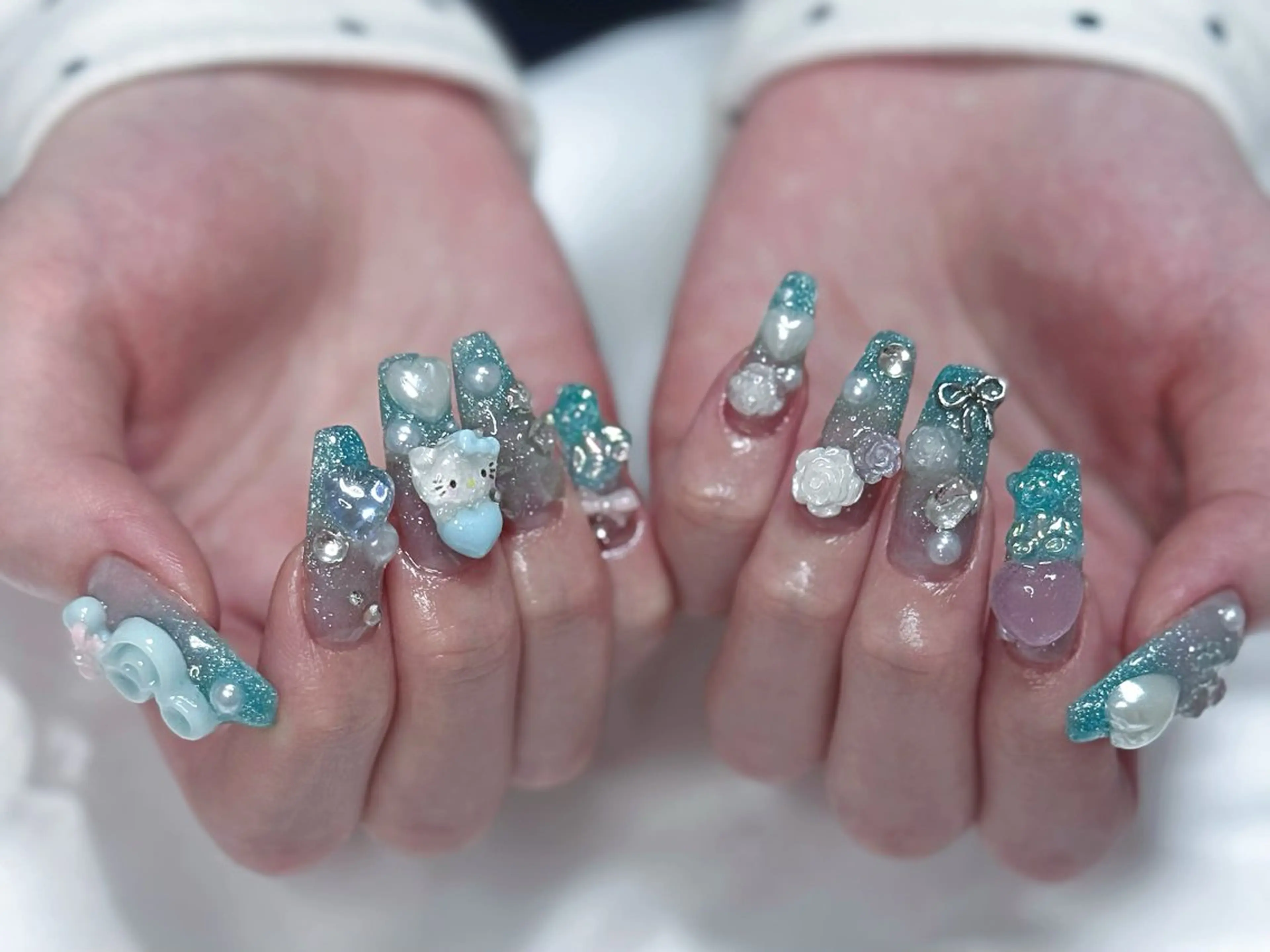 ネイル アートネイル オーロラネイル チークネイル フレンチネイル ガラスフレンチ ハンドネイル 🎀🎀YooLi Nail Salonのネイルデザイン