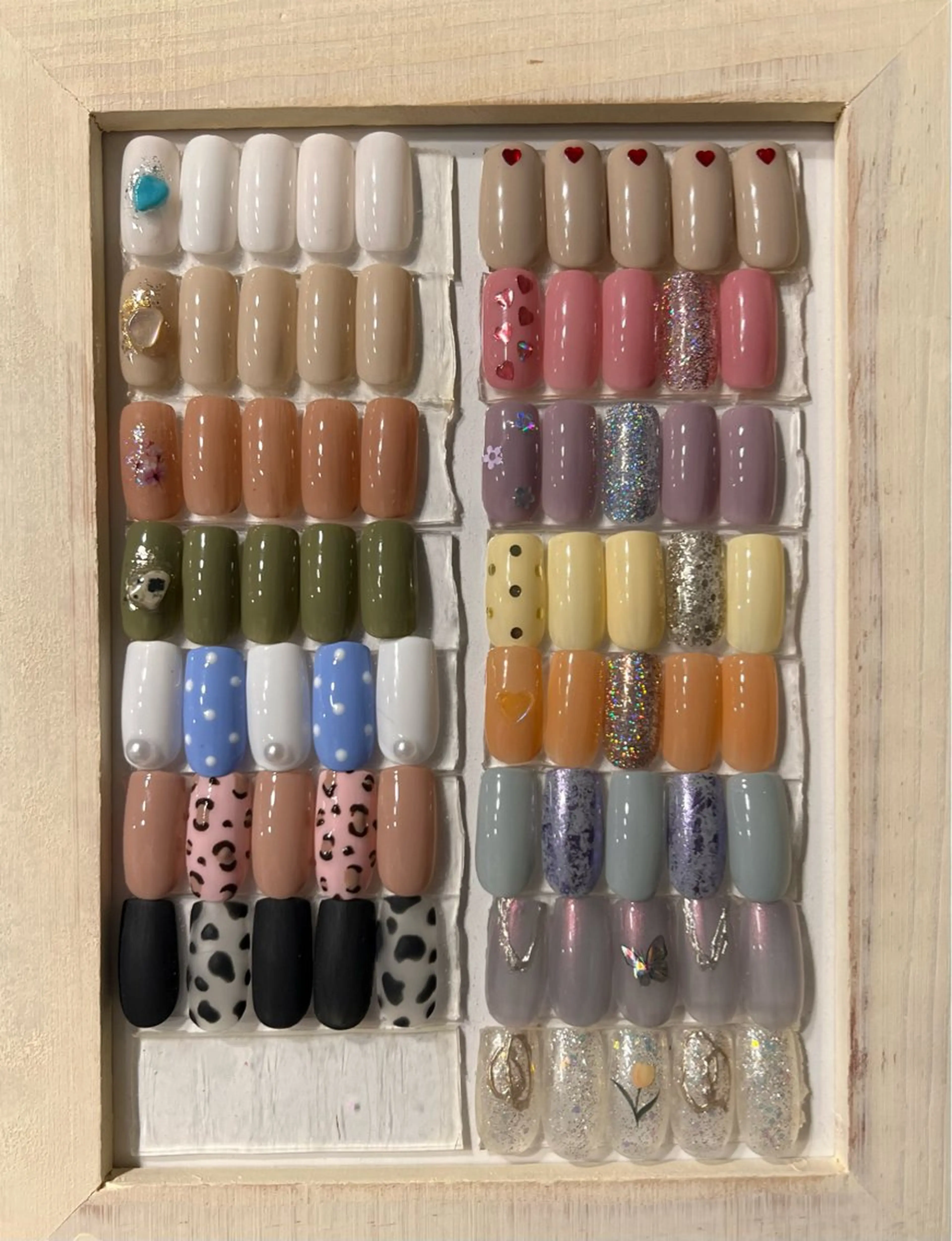 ネイル HENRIETTA NAILSALONのネイルデザイン