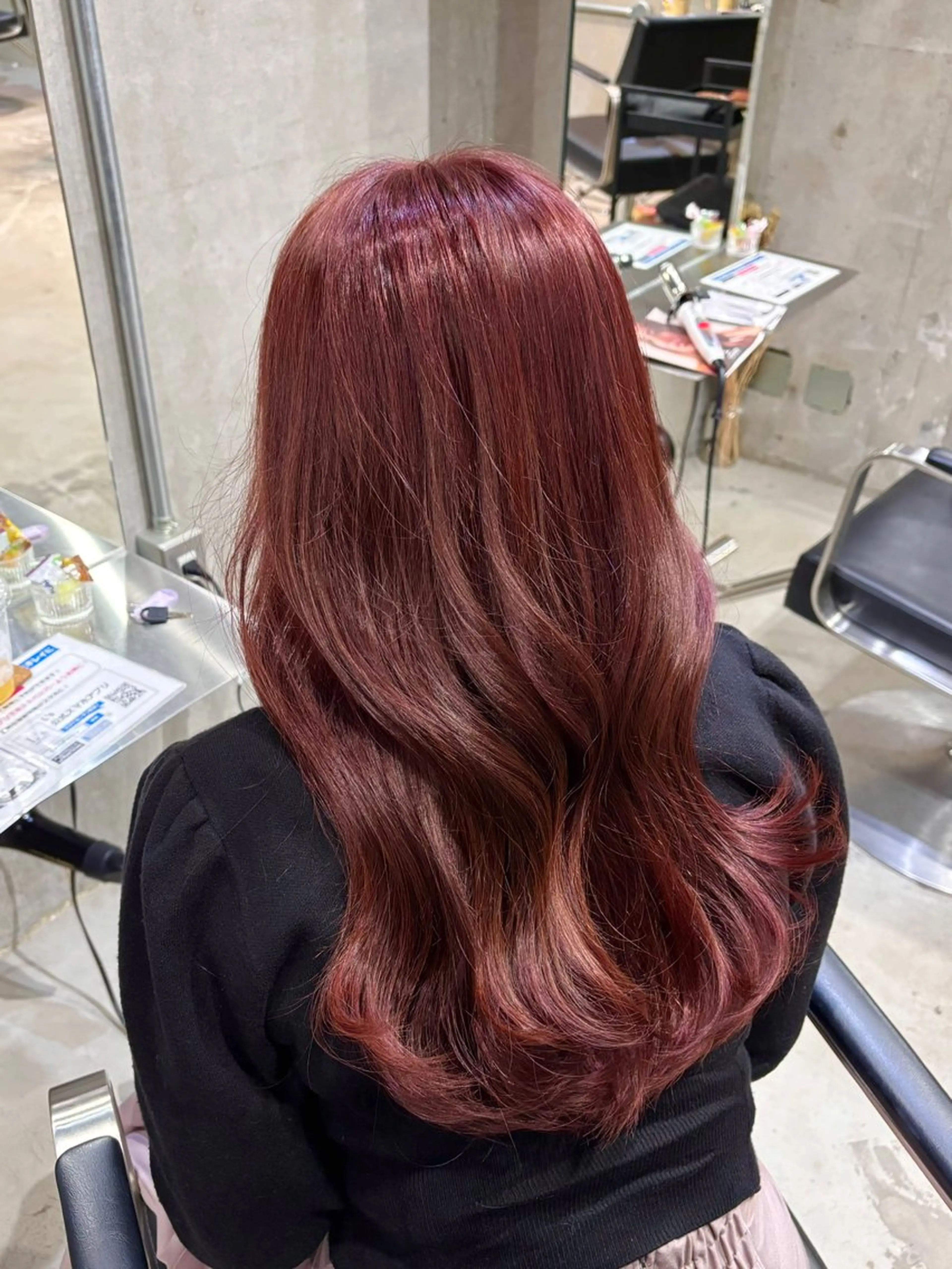 ロング ヘアカラー トリートメント 緑川 佳薫のヘアスタイル