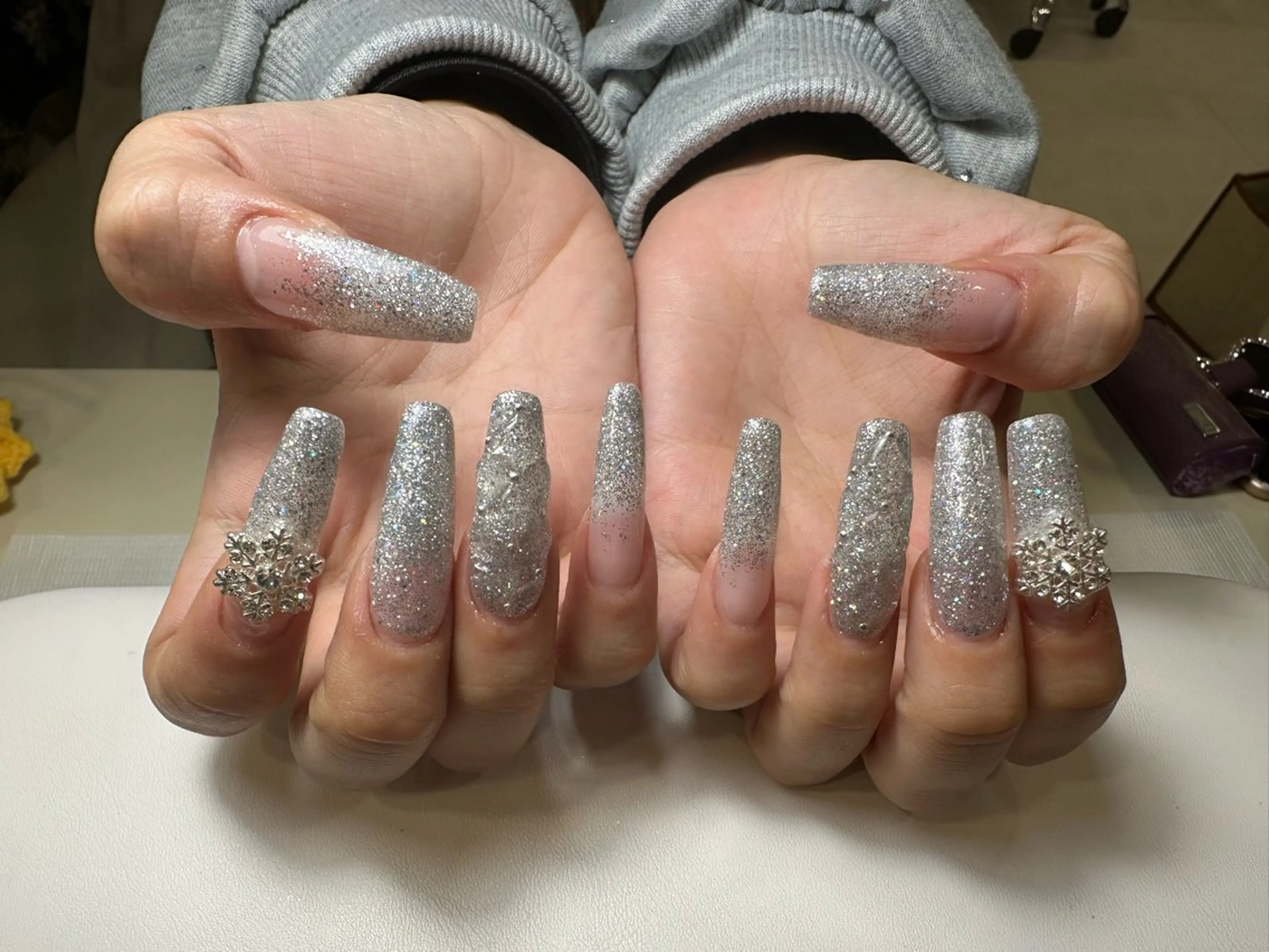 ネイル ジェルネイル グラデーション ラメ(グリッター) ハンドネイル Rin Nailのネイルデザイン