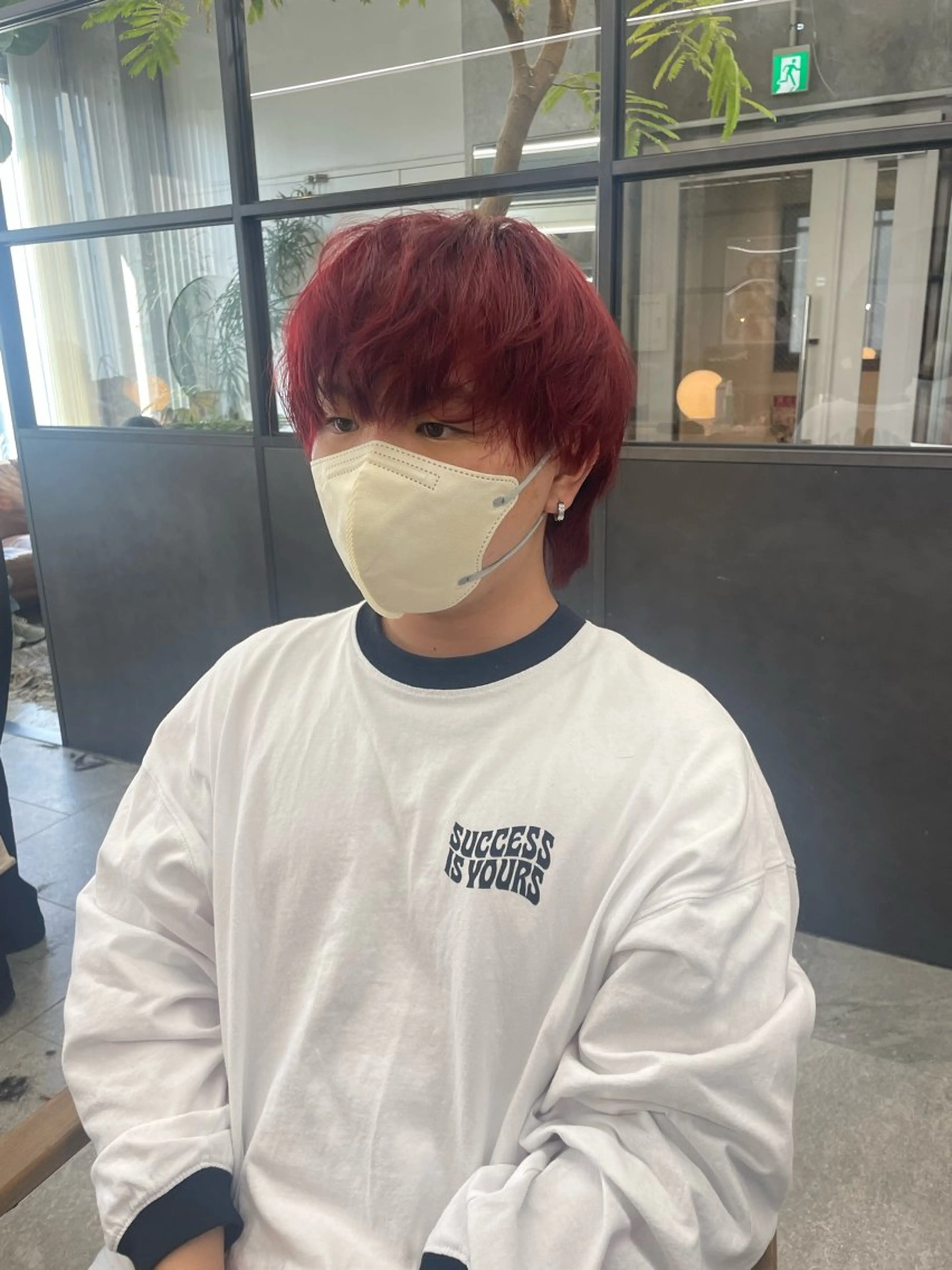 ショート カット ヘアカラー 鈴木瑛里／ブロンド ベージュ／男女のヘアスタイル