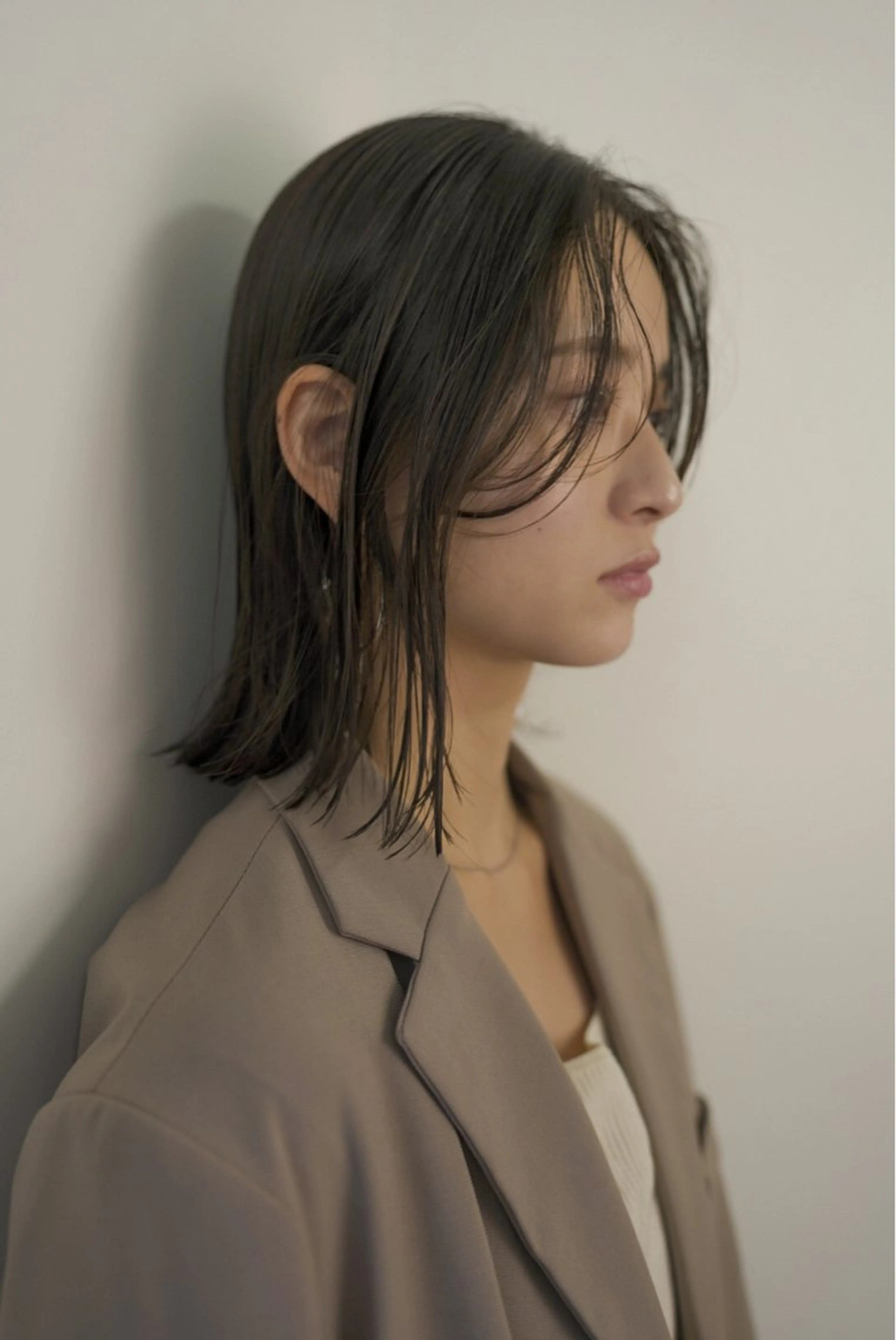 ミディアム THE DAY所属・AKI HASHIMOTOのヘアスタイル