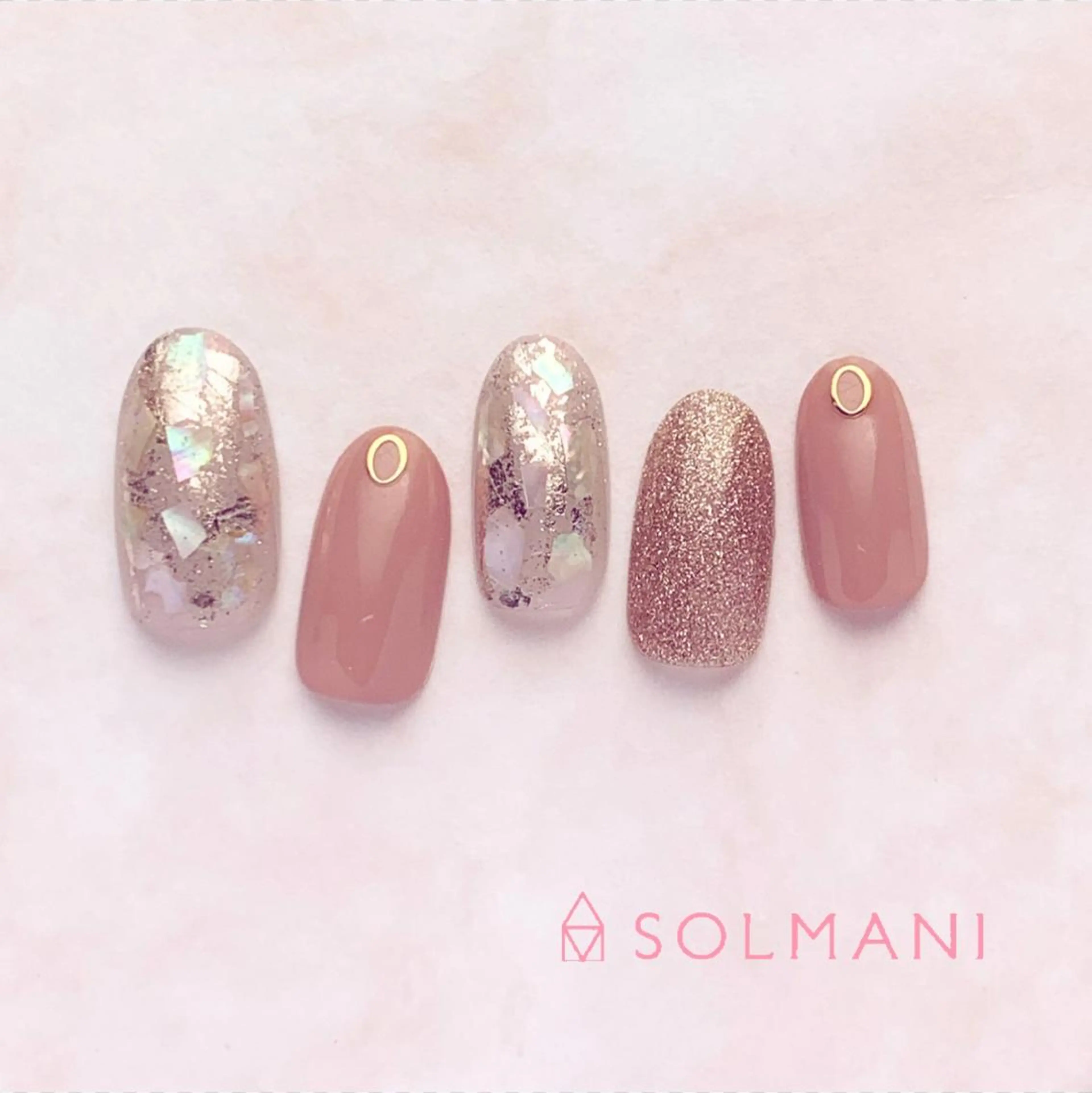 ネイル ニュアンスネイル SOLMANI 予約担当のネイルデザイン