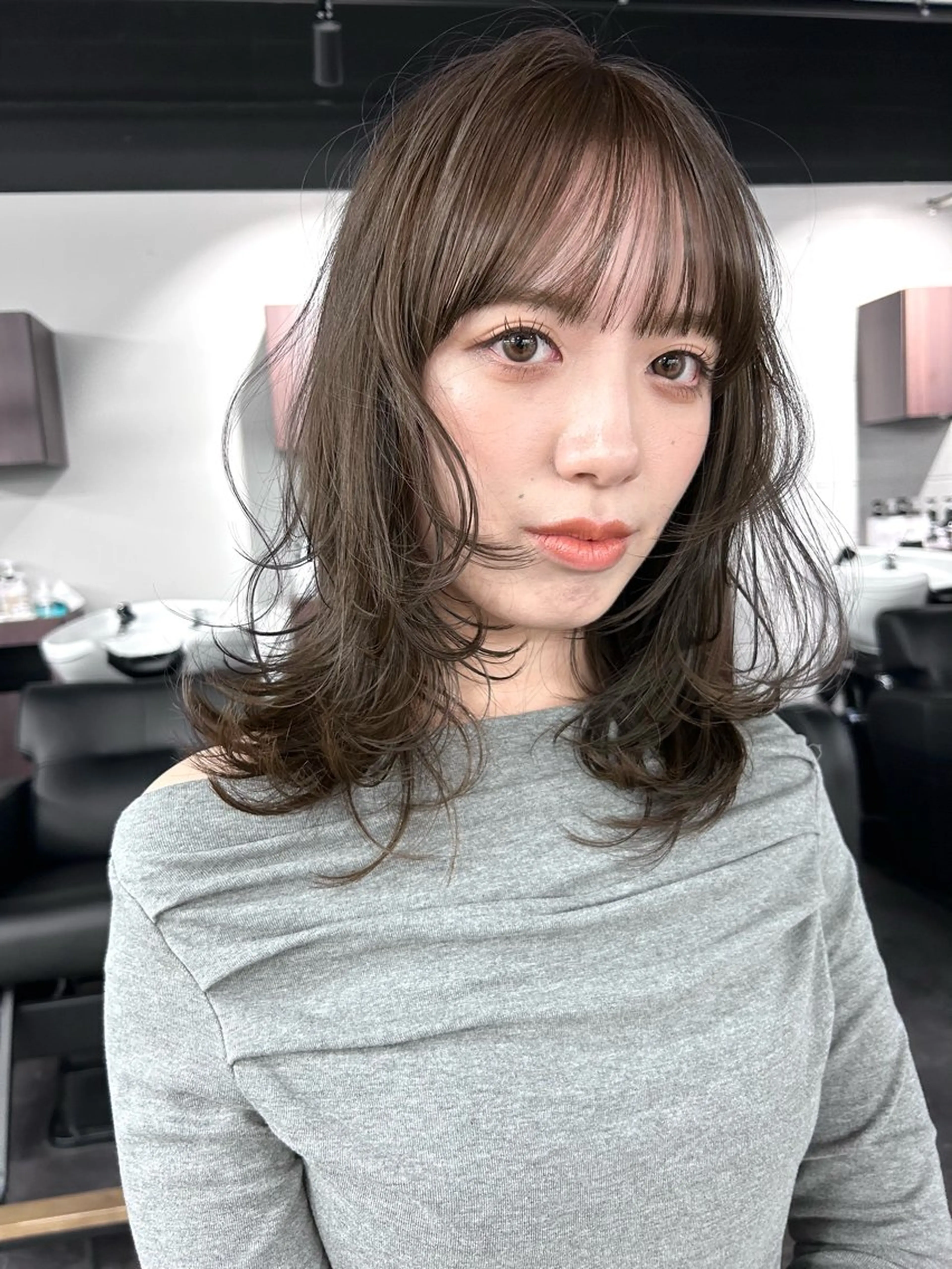 ミディアム カラー ブリーチ 透明感カラー ダブルカラー ブリーチなしカラー オリーブカラー カット ヘアカラー Pia hair Design Yakuin所属・Pia ツボイ ケイタのヘアスタイル