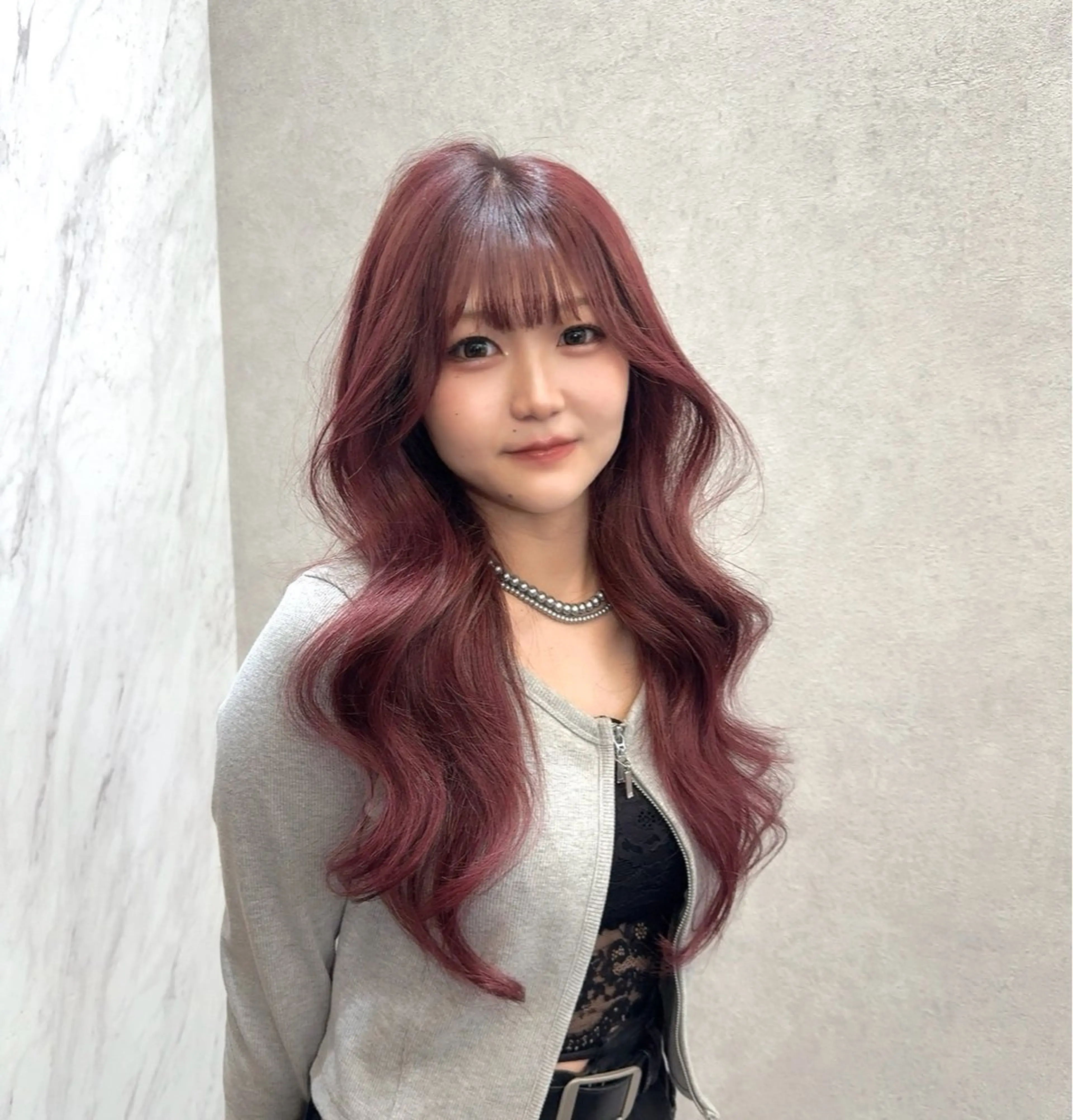 ロング 璃 音のヘアスタイル