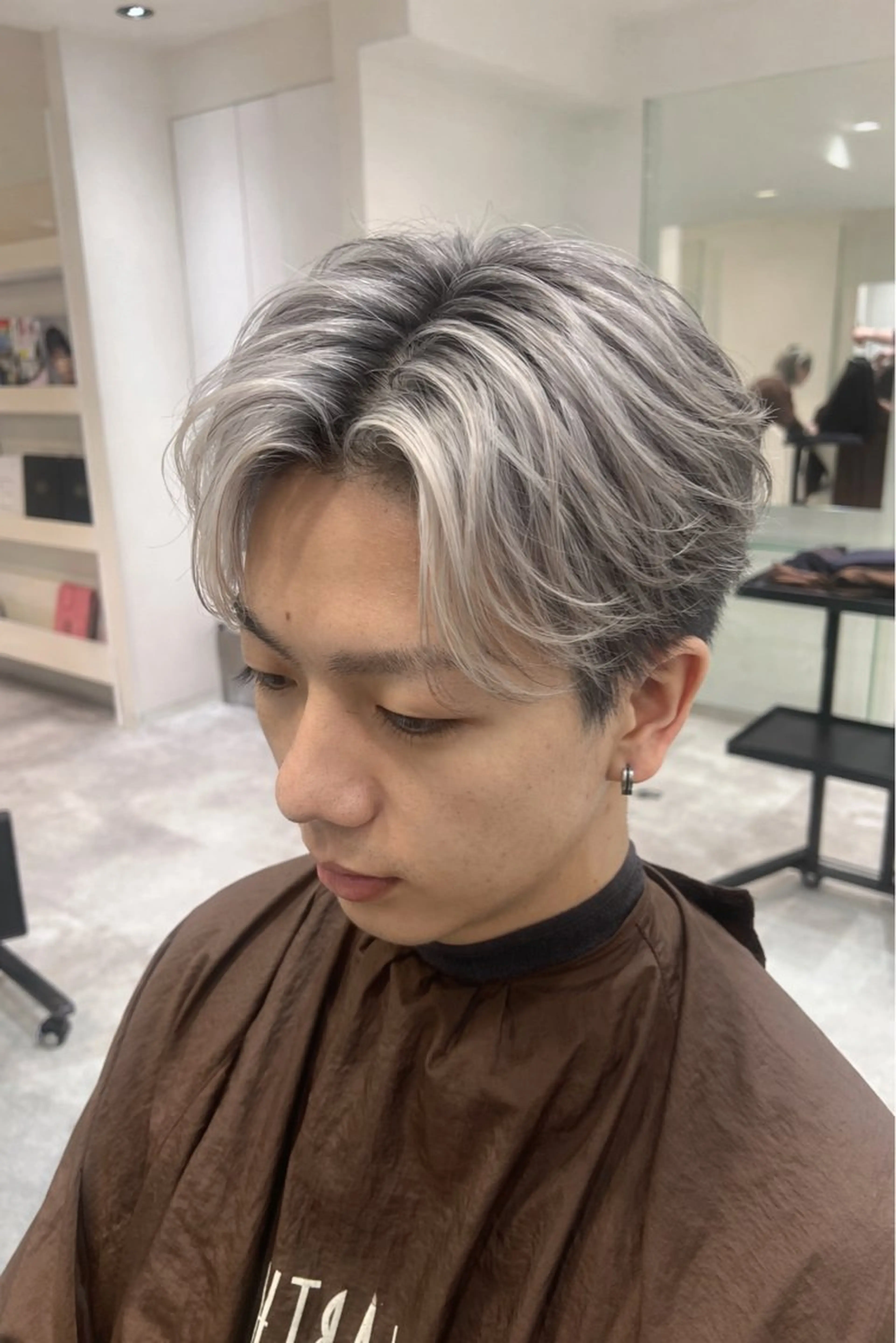 カラー 透明感のある艶髪なら 矢場町駅4番出口すぐのヘアスタイル