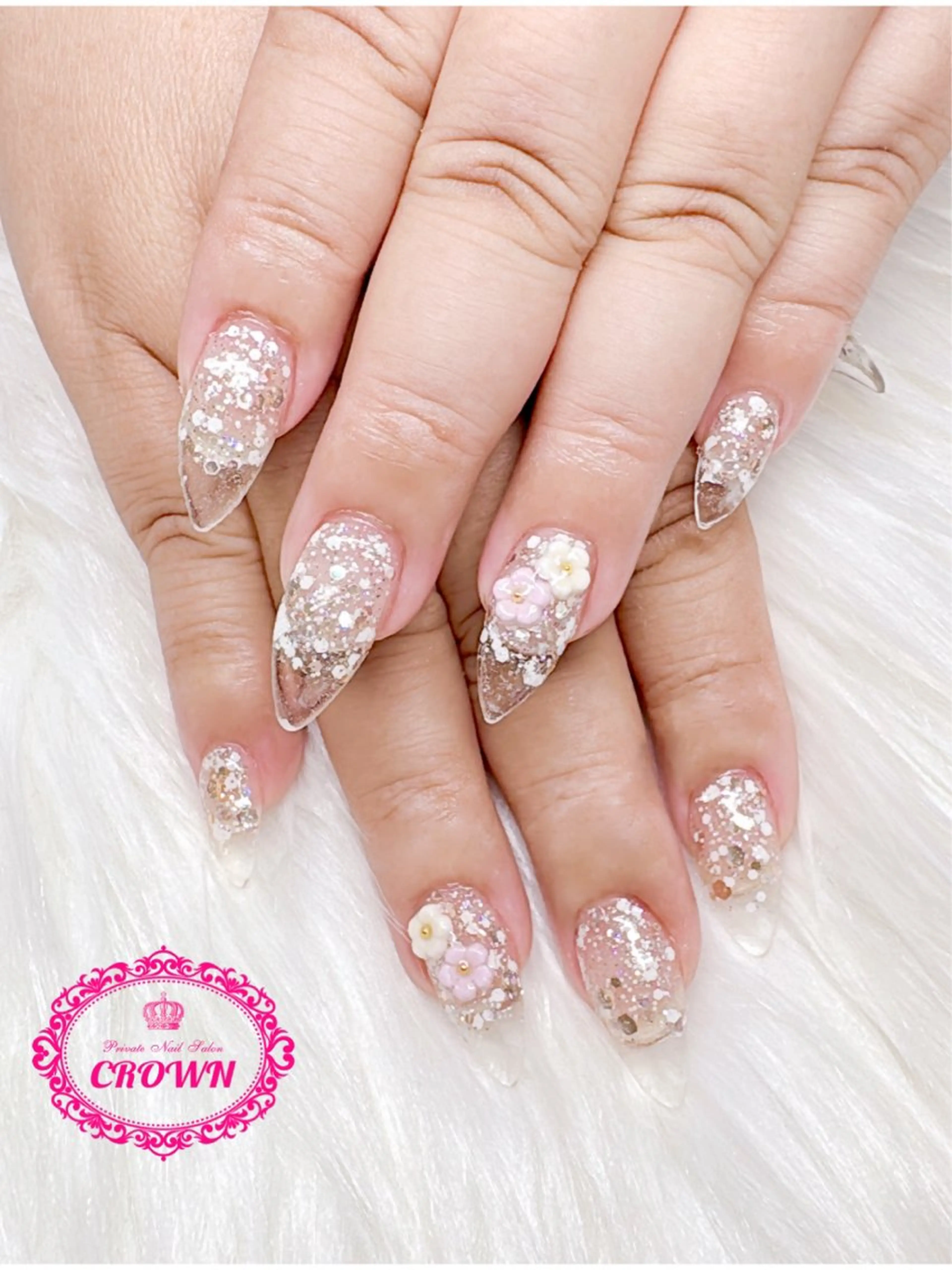 ネイル CROWN プライベートサロンのネイルデザイン