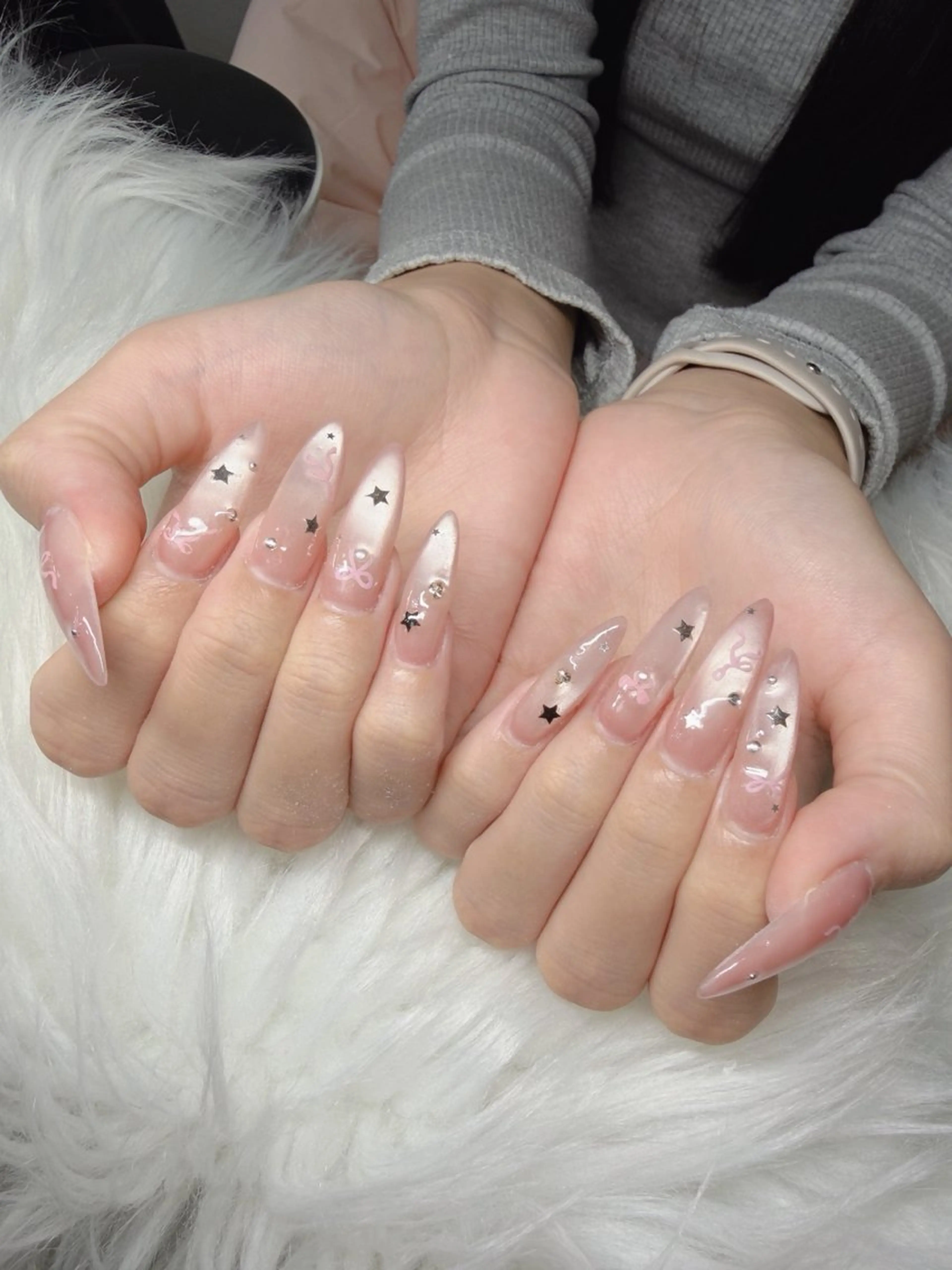 ネイル 長さ出し グラデーション 卒業式 キラキラネイル マグネットネイル Lee Nailsのネイルデザイン