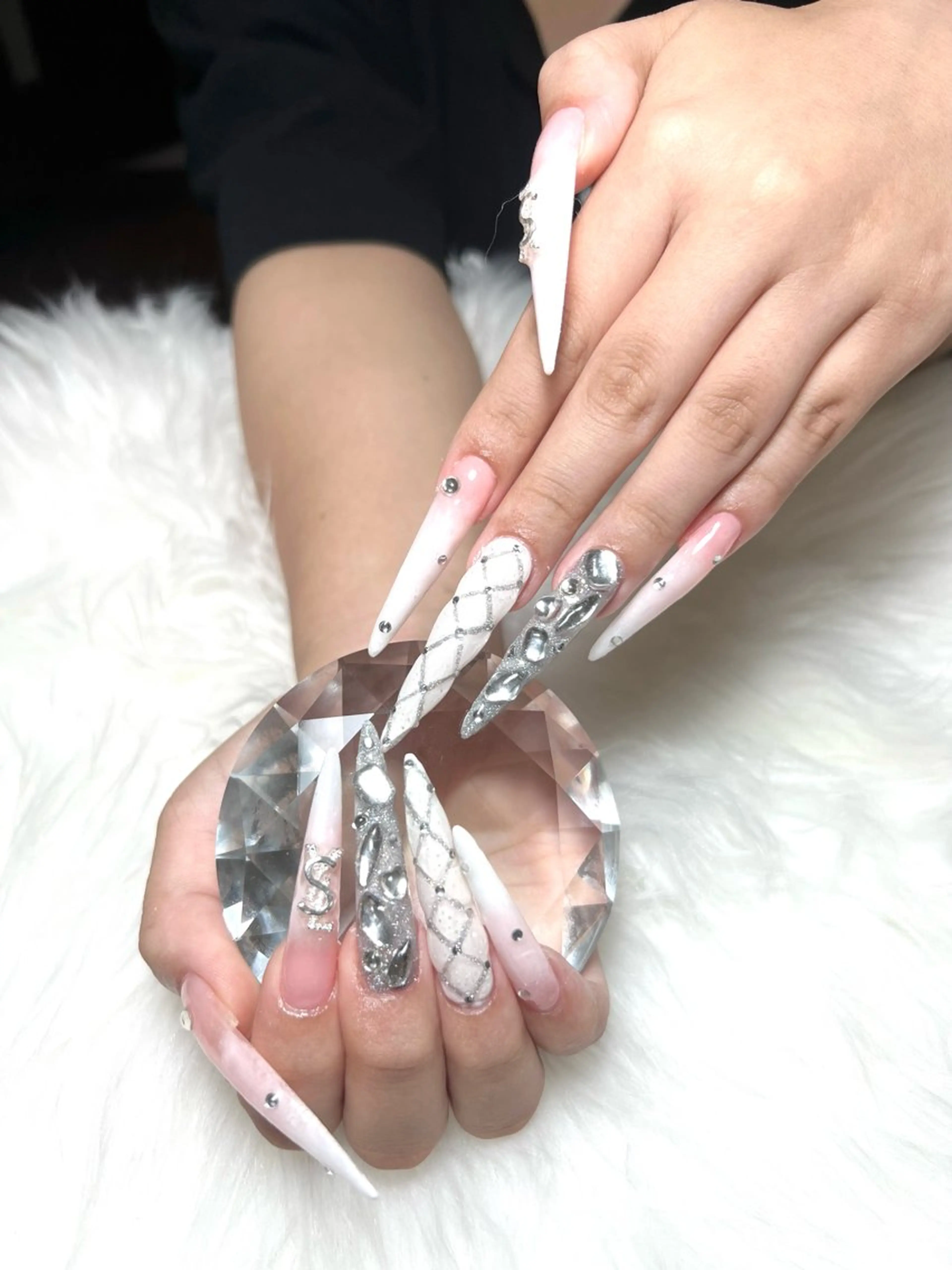 ネイル ハンドネイル 井尻 紗菜のネイルデザイン