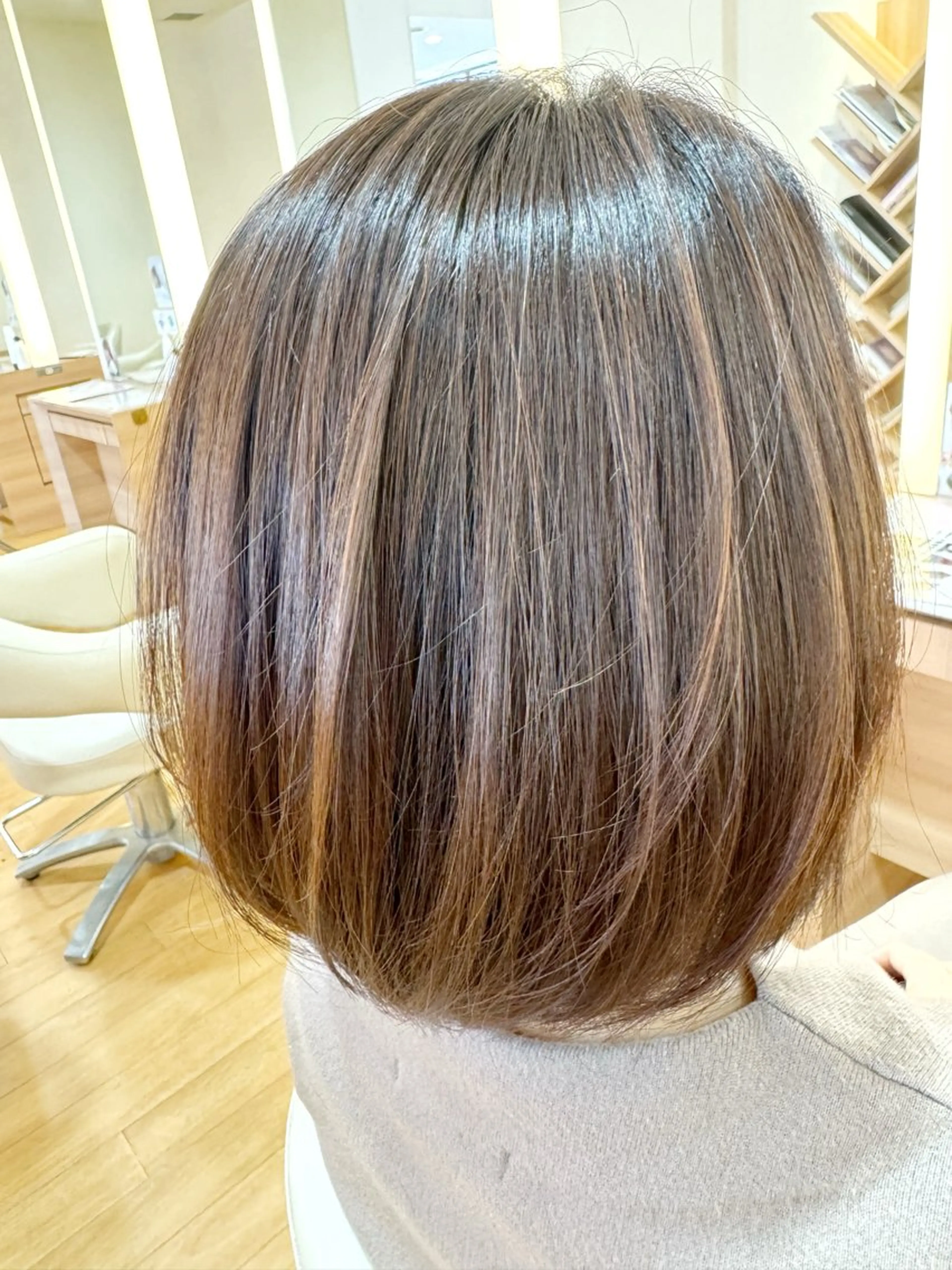 👱‍♀️大人気オシャレ白髪ぼかし👱‍♀️カット＋白髪ぼかしハイライト 120minの写真