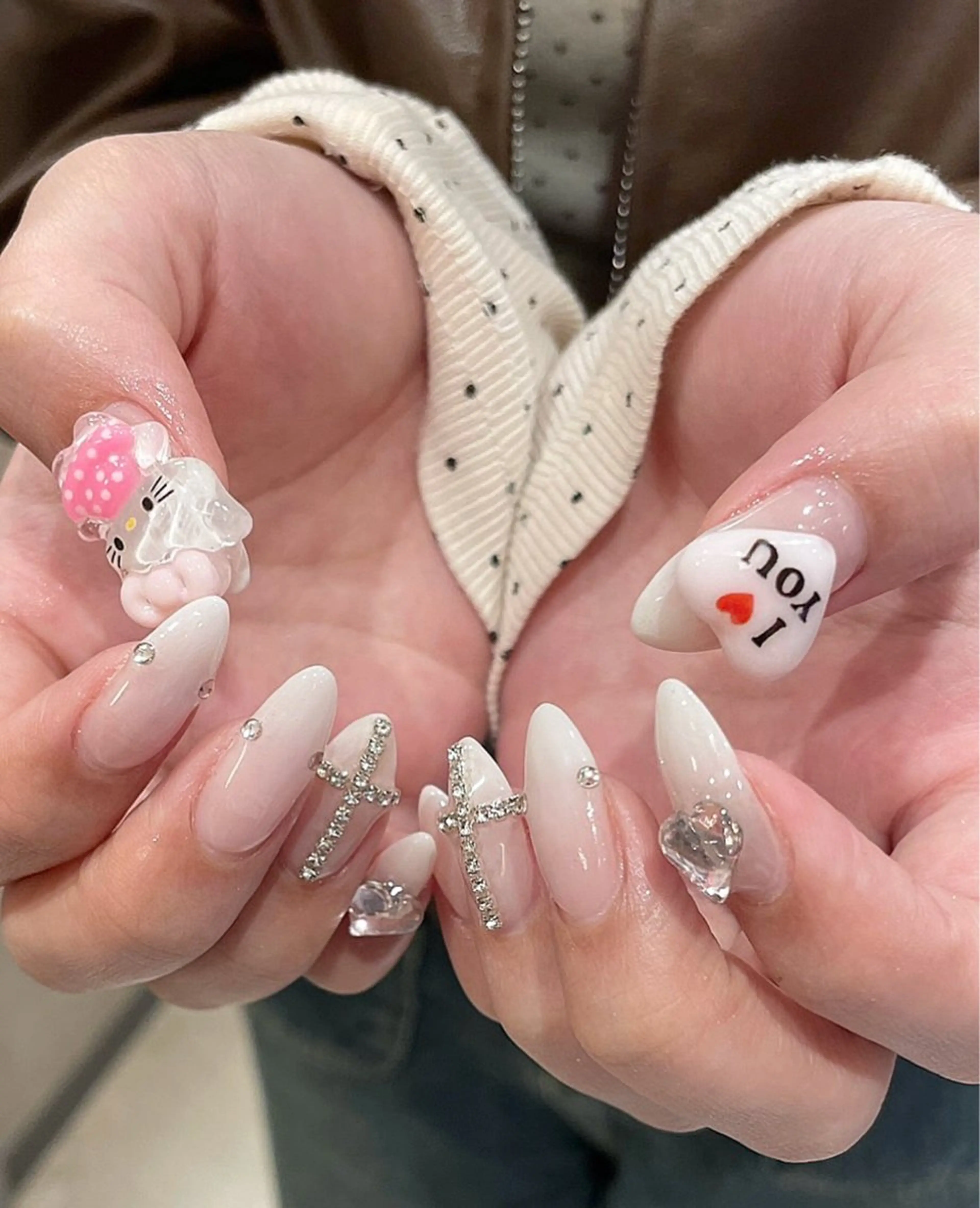 ネイル アートネイル オーロラネイル フレンチネイル ジェルネイル グラデーション ハンドネイル Ryunail所属・Ryu Nail NekoChanのネイルデザイン