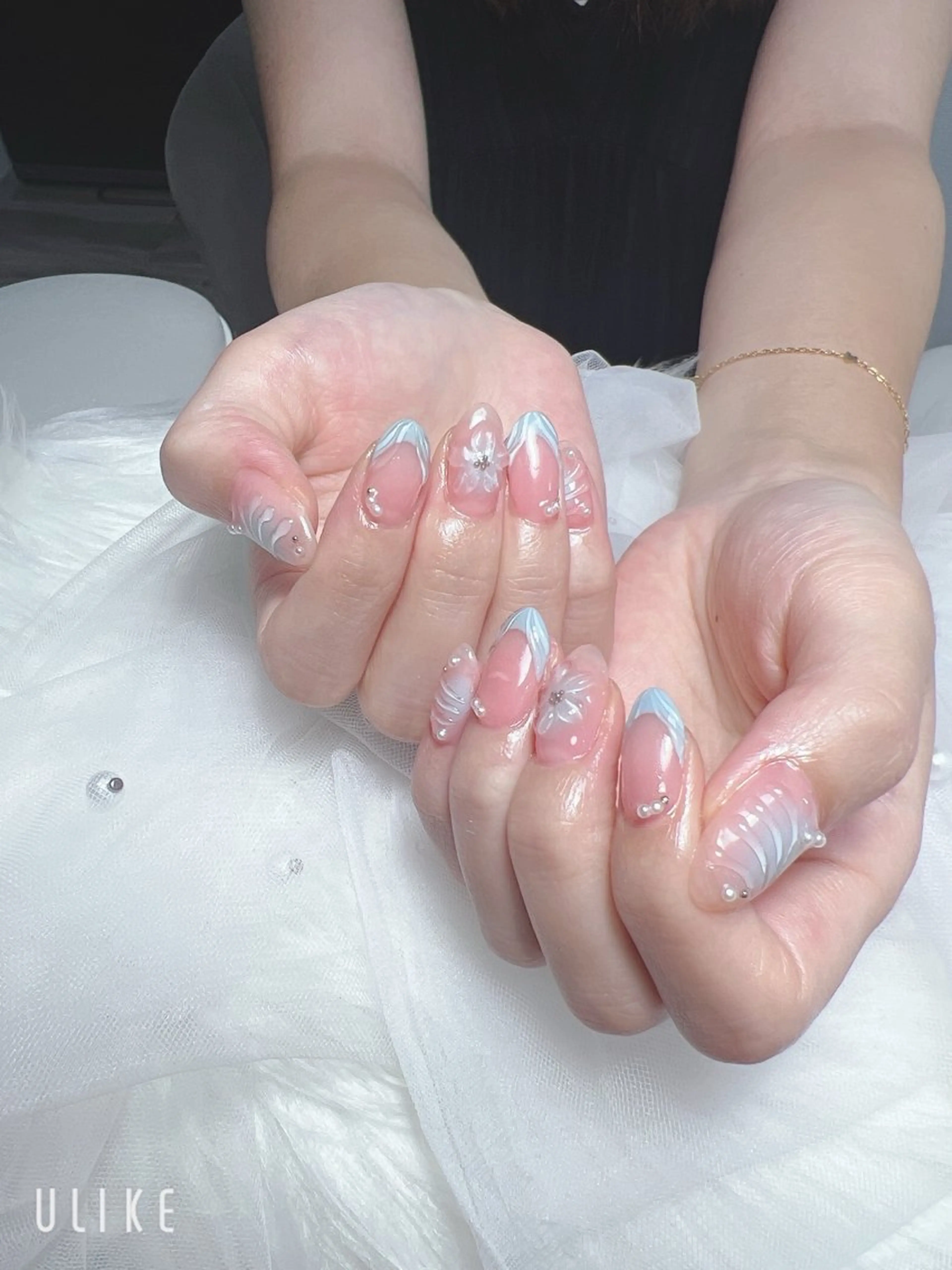 ネイル アートネイル オーロラネイル チークネイル クリアネイル 長さ出し ハンドネイル T. Leeのネイルデザイン