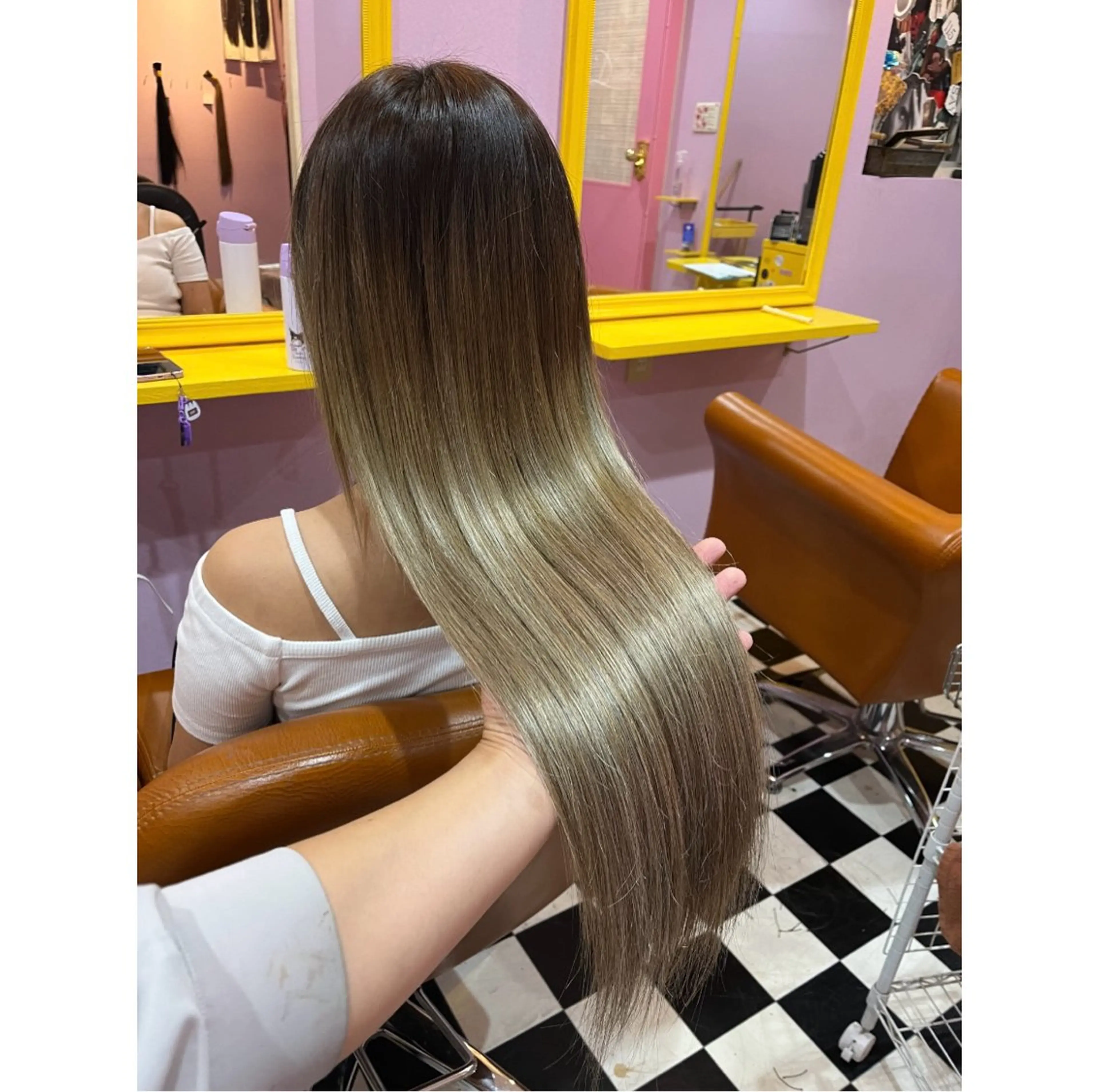 ロング カラー＋ちび編み込み エクステ梅田🐨のヘアスタイル