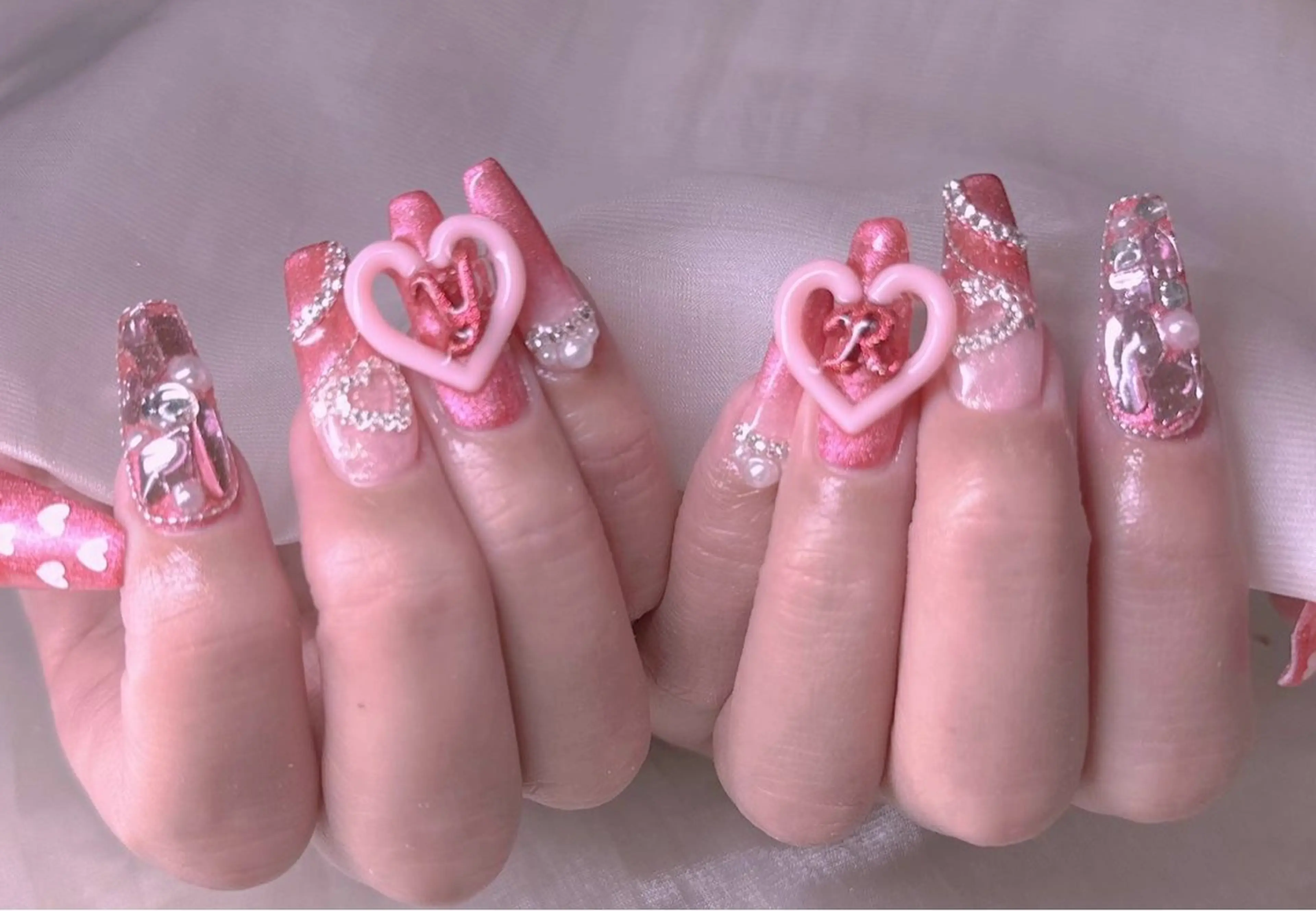 ネイル チークネイル フレンチネイル ハート 韓国ネイル レース ハンドネイル 美爪パラジェル導入店 Sunnilyのネイルデザイン