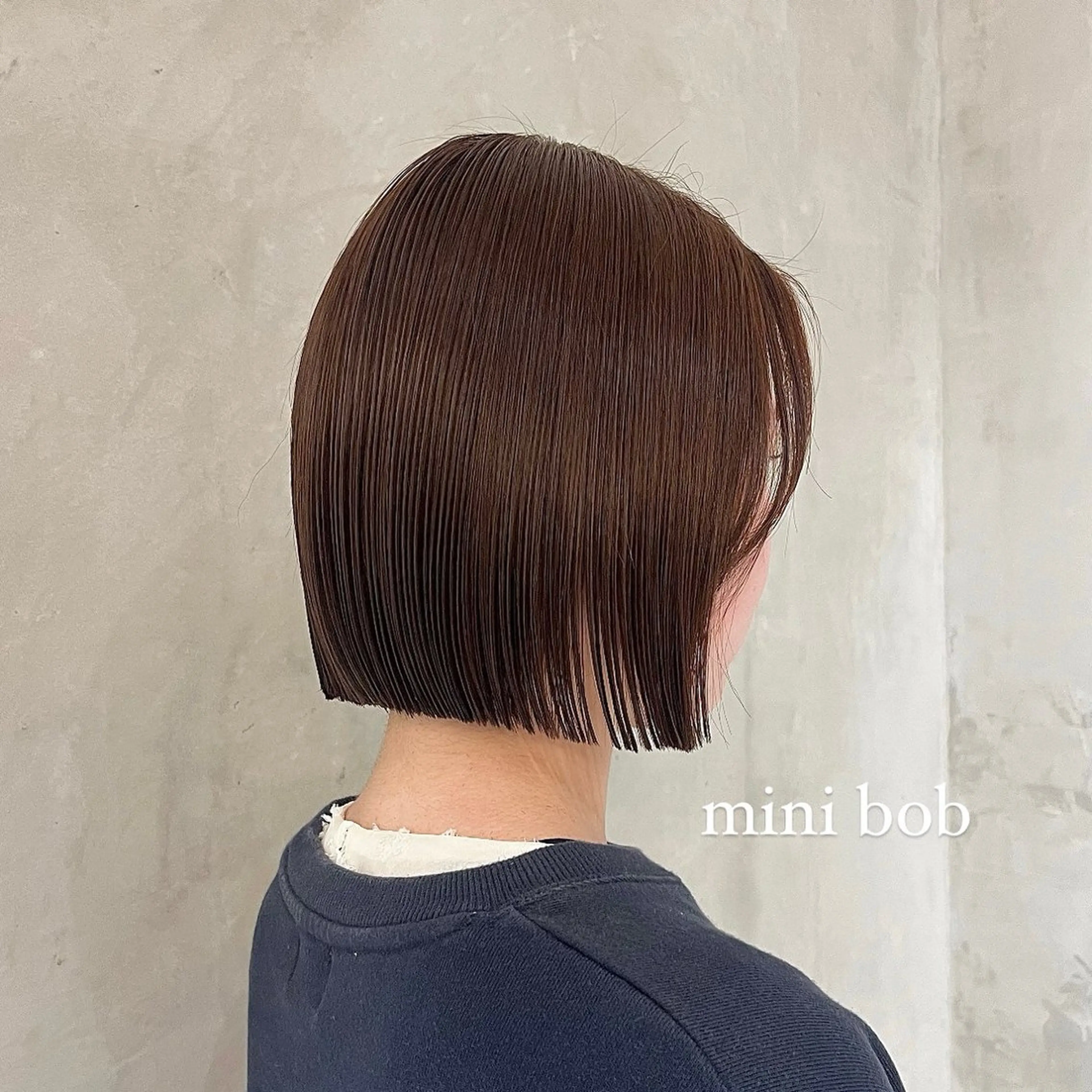 ミディアム effect横浜所属・切りっぱなしボブ/ 艶カラー/綾莉のヘアスタイル