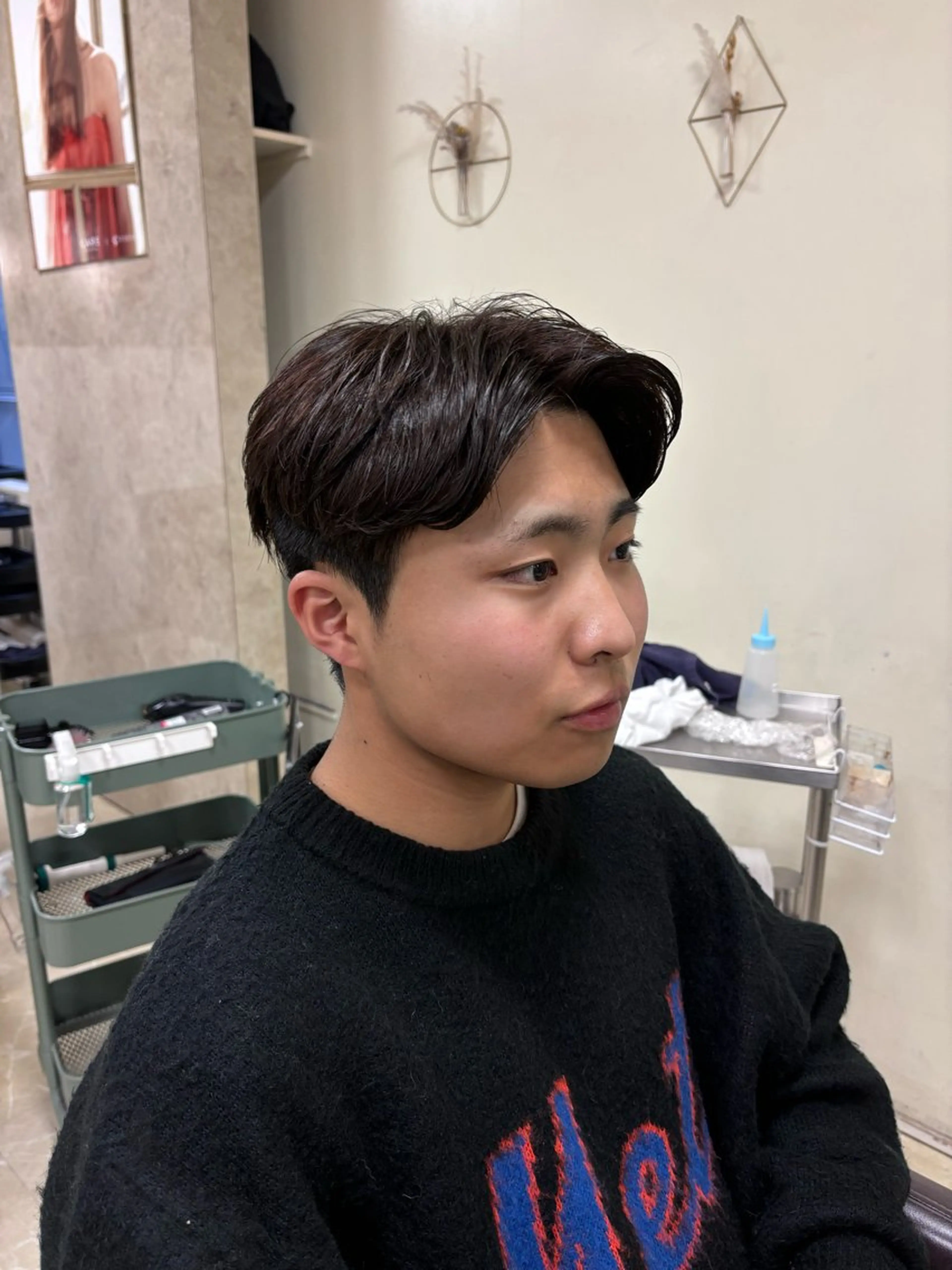 パーマ メンズ 会社で浮かない ビジネスヘア/心斎橋のヘアスタイル