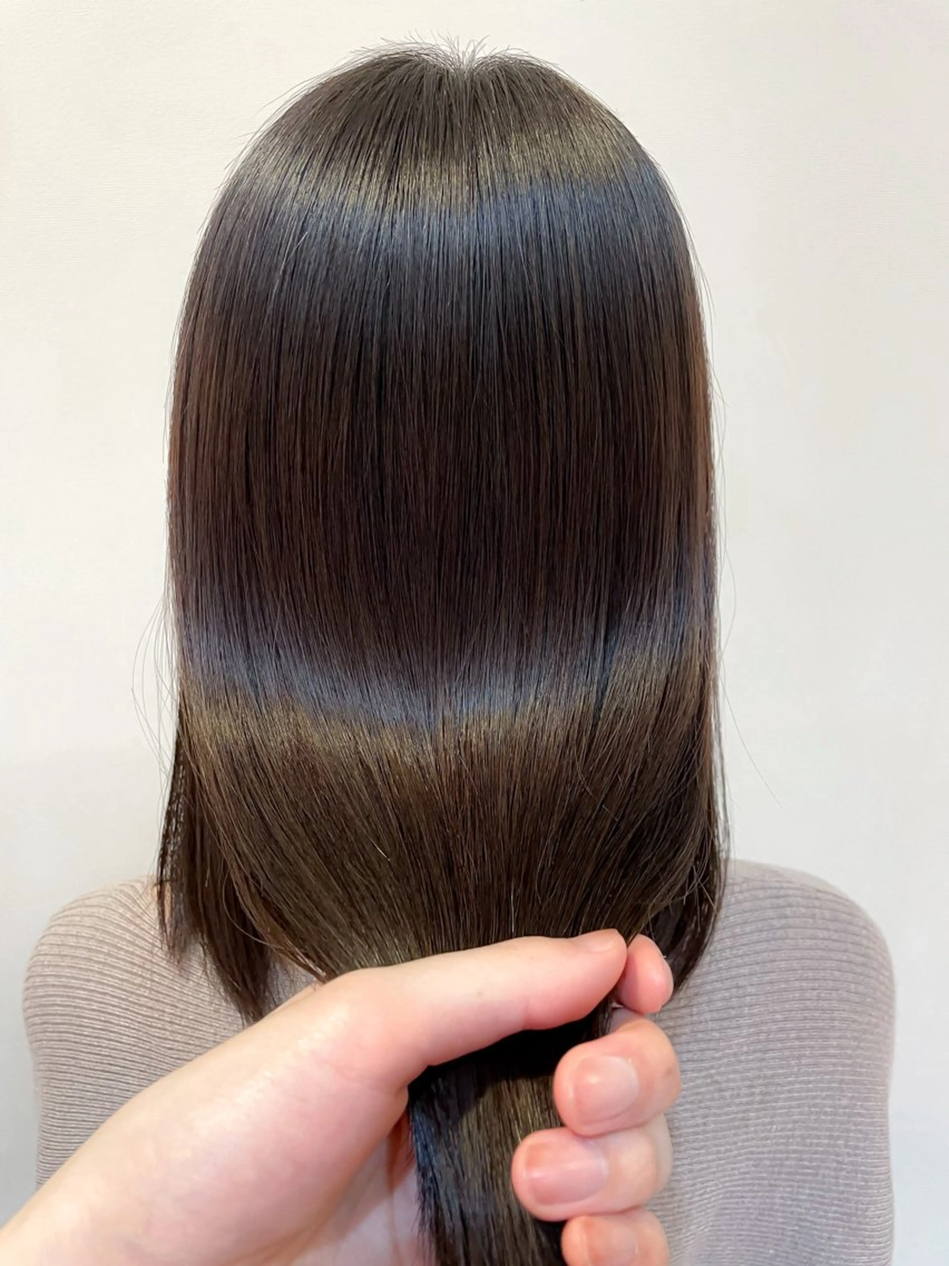 ミディアム トリートメント カット トリートメント 石平 暖のヘアスタイル