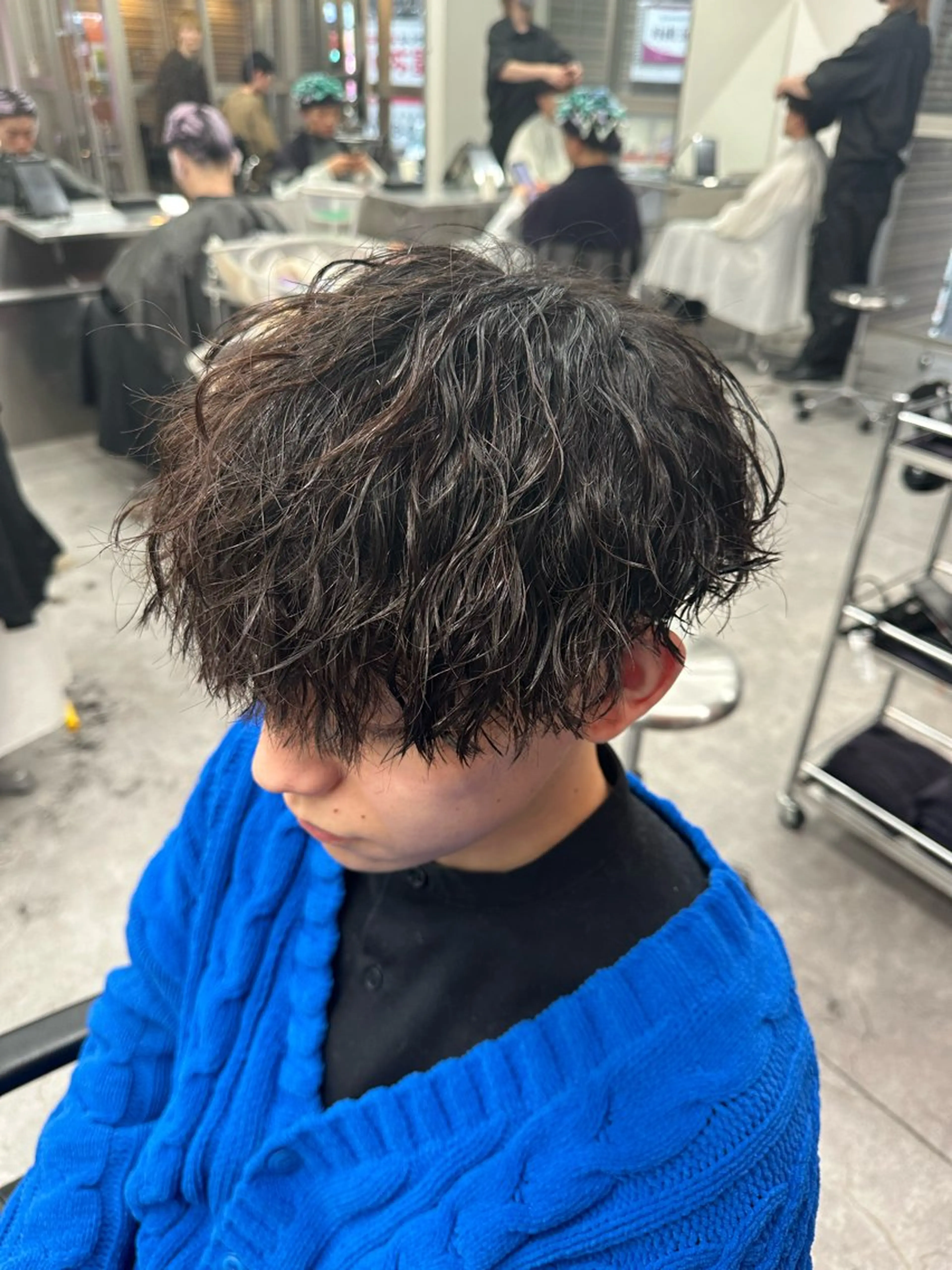 パーマ メンズ マッシュ メンズパーマ ツイストスパイラルパーマ 波巻きパーマ ニュアンスパーマ 似合わせパーマ🔥 渡邉愛斗のヘアスタイル