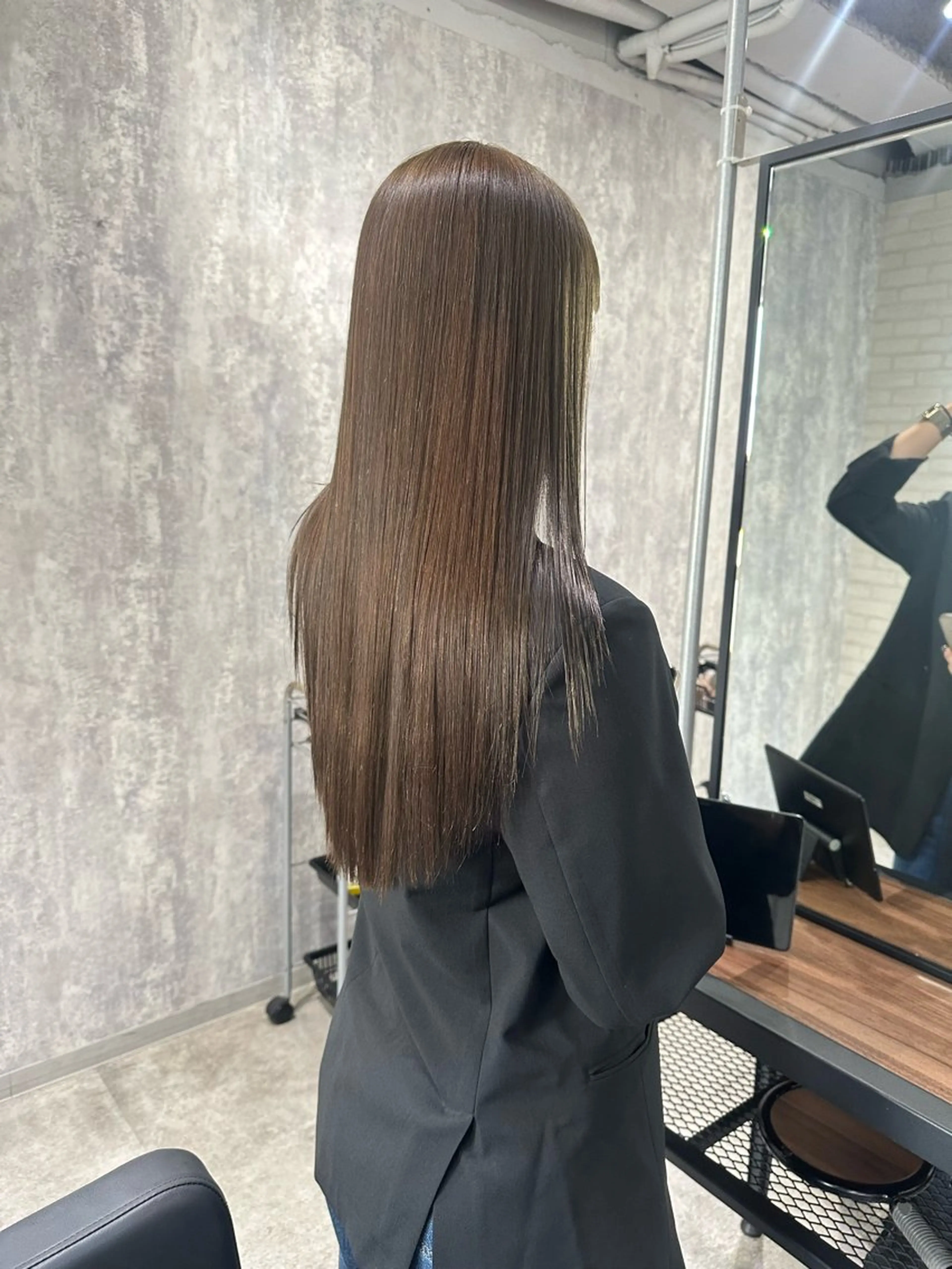 ロング カラー ベージュカラー オリーブベージュ レイヤーカット ロング カット ヘアカラー レイヤー/ボブ/ 顔周り/yukinaのヘアスタイル