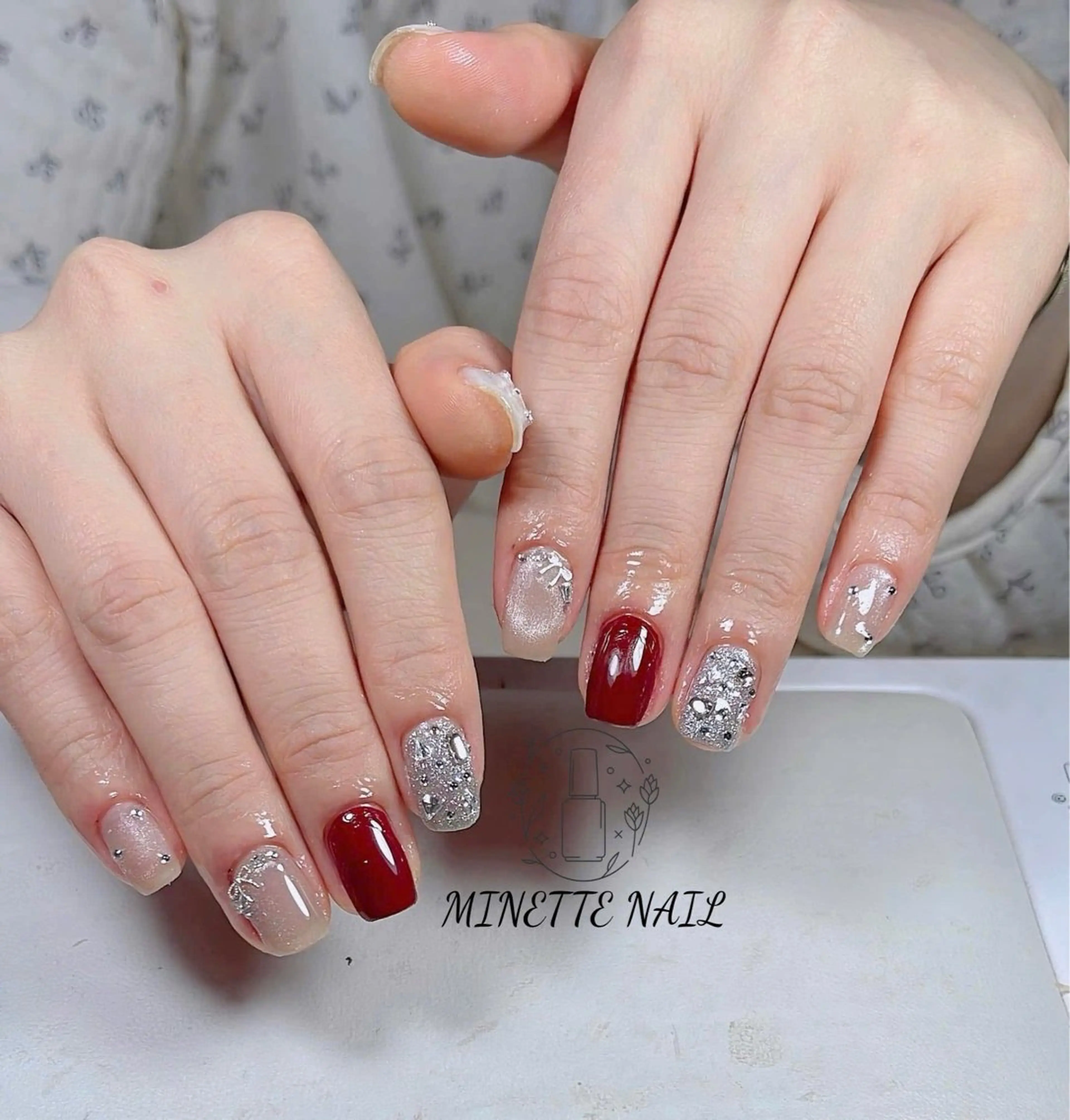 ネイル フレンチネイル ジェルネイル マグネットネイル 持ち込み ニュアンスネイル ハンドネイル Minette Nailのネイルデザイン