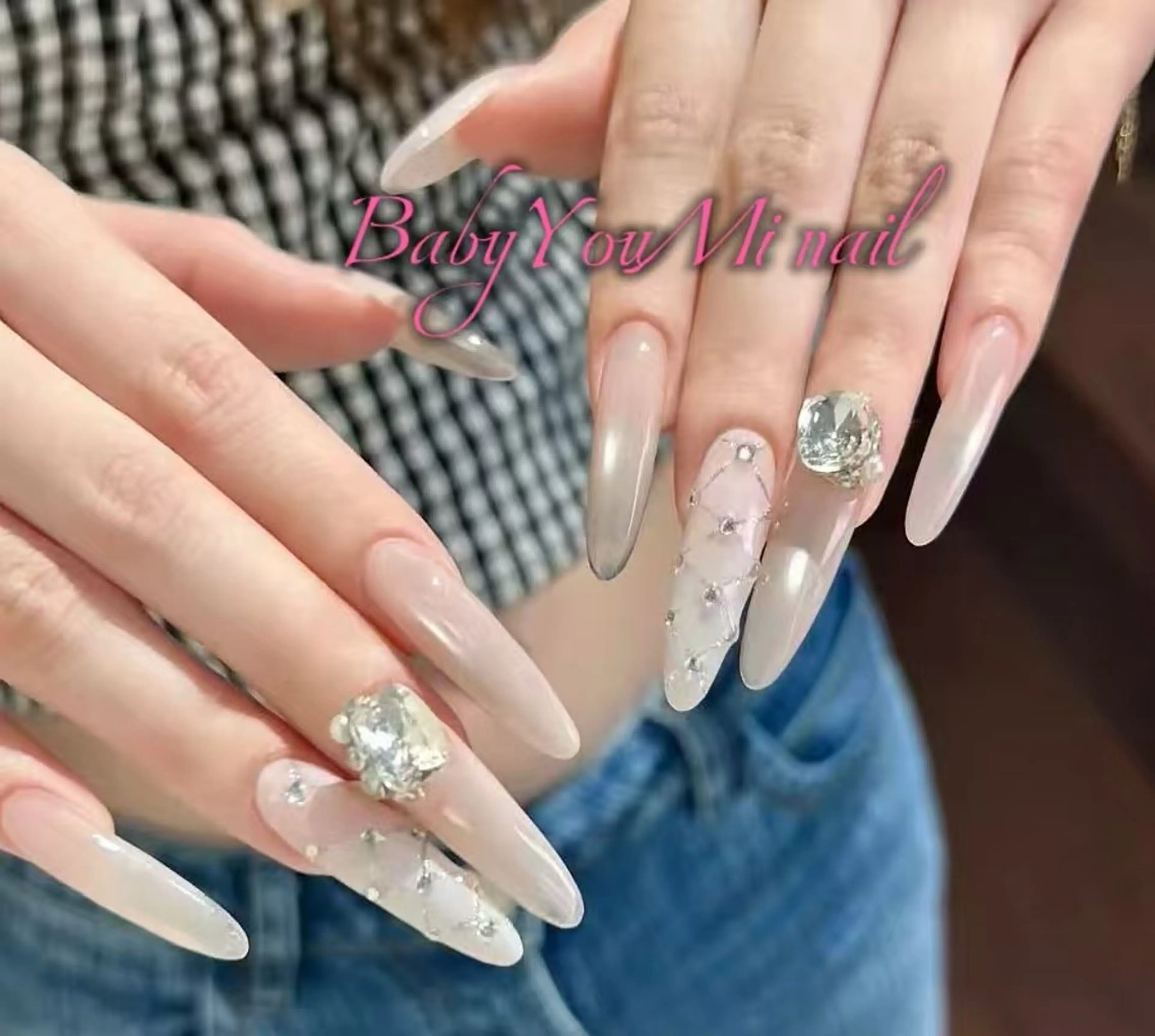 ネイル オーロラネイル フラワーネイル フットネイル フレンチネイル ジェルネイル ハンドネイル BabyYouMi nailのネイルデザイン