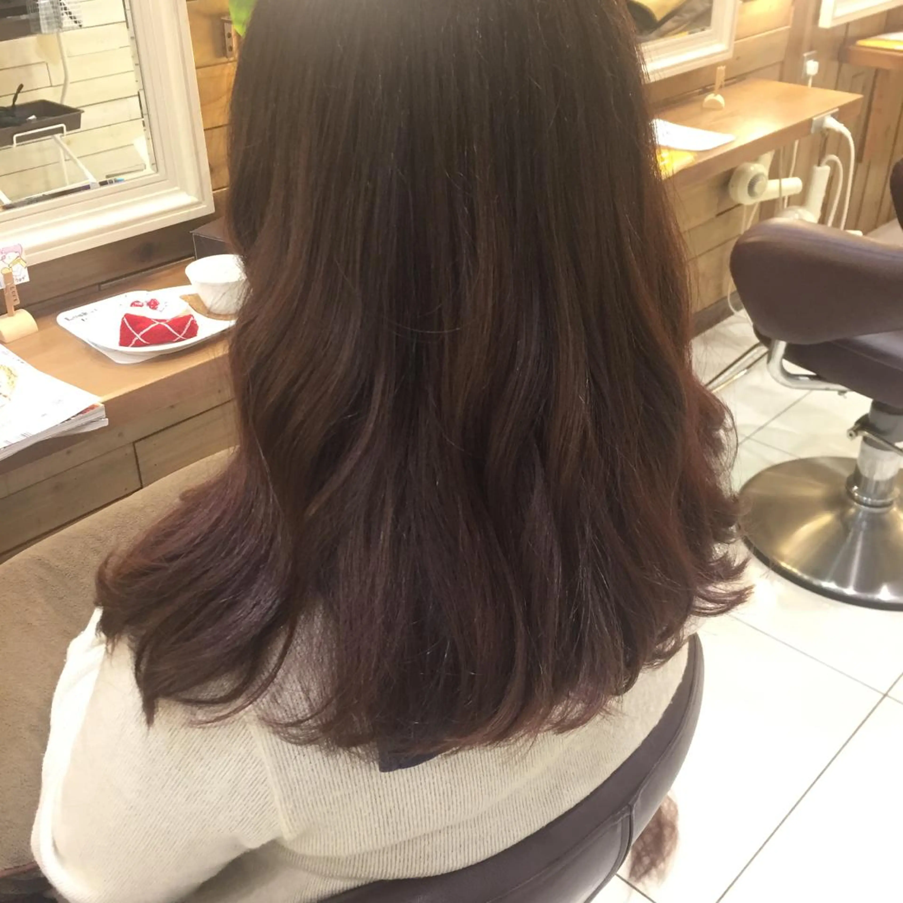 ロング 黒田瀬奈/ボブ まろやかベージュのヘアスタイル