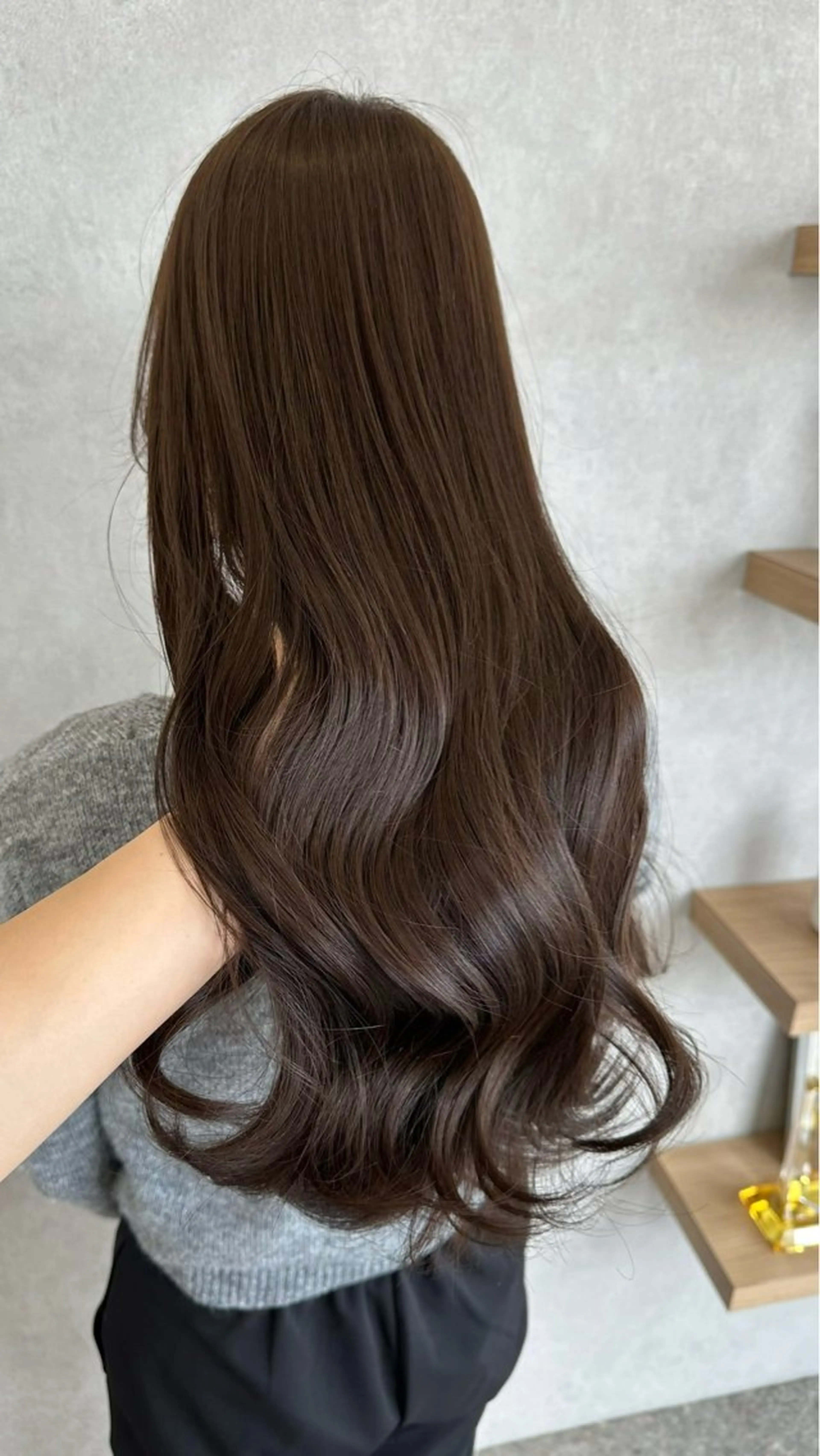 カラー EARTH上田所属・櫻井 沙恵のヘアスタイル