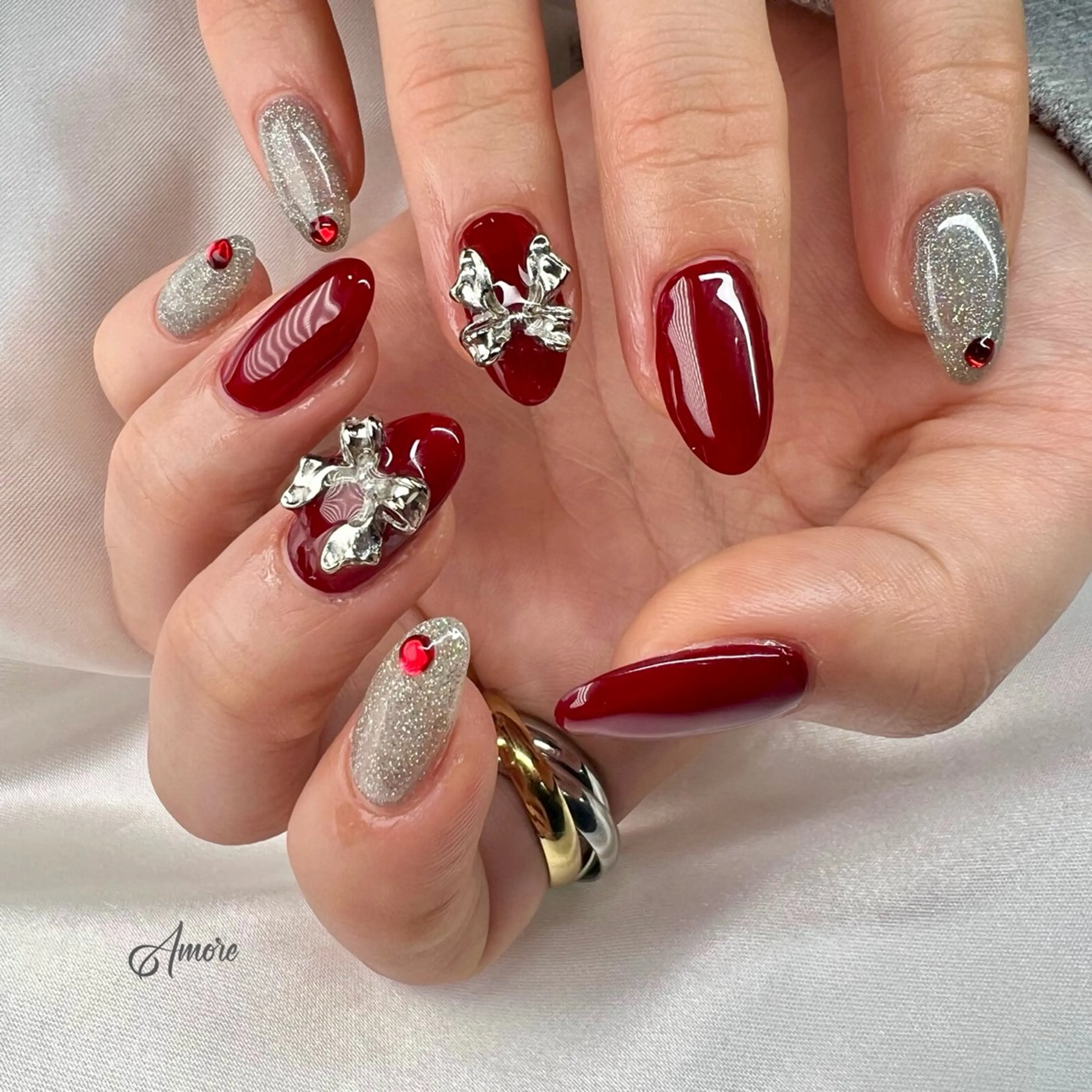 ネイル ジェルネイル キラキラネイル 韓国ネイル パラジェル バレンタイン You kyehwaのネイルデザイン