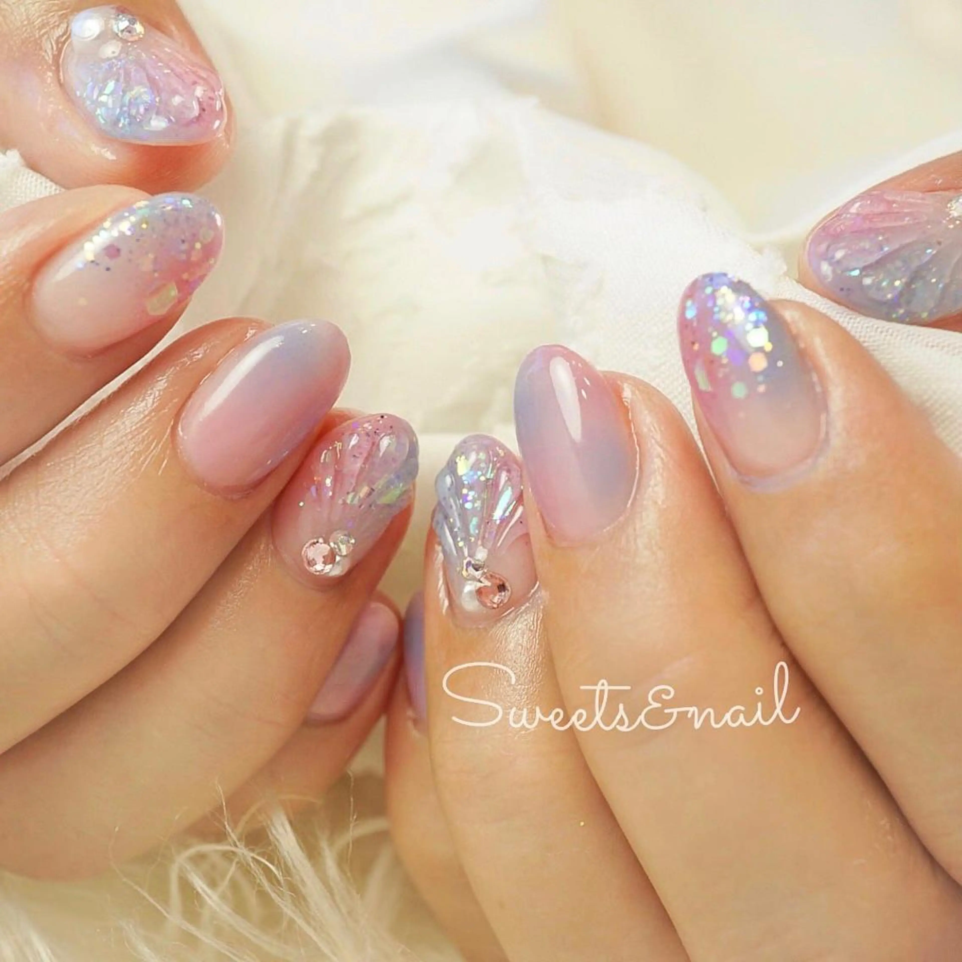 ネイル クリアネイル ジェルネイル グラデーション ホログラムネイル キラキラネイル Sweets＆ nail みなこのネイルデザイン