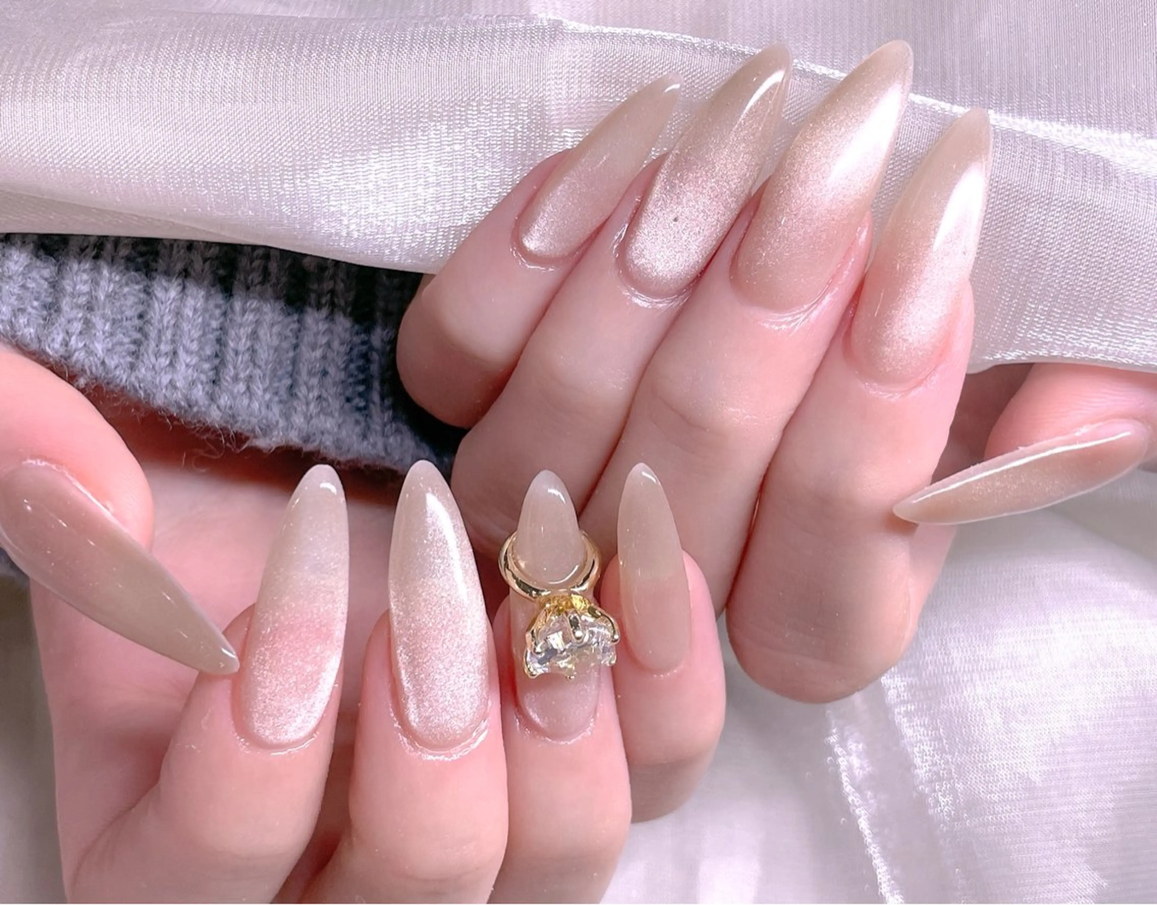 ネイル 氷ネイル・うるうるネイル ロングネイル マグネットネイル 美爪パラジェル導入店 Sunnilyのネイルデザイン