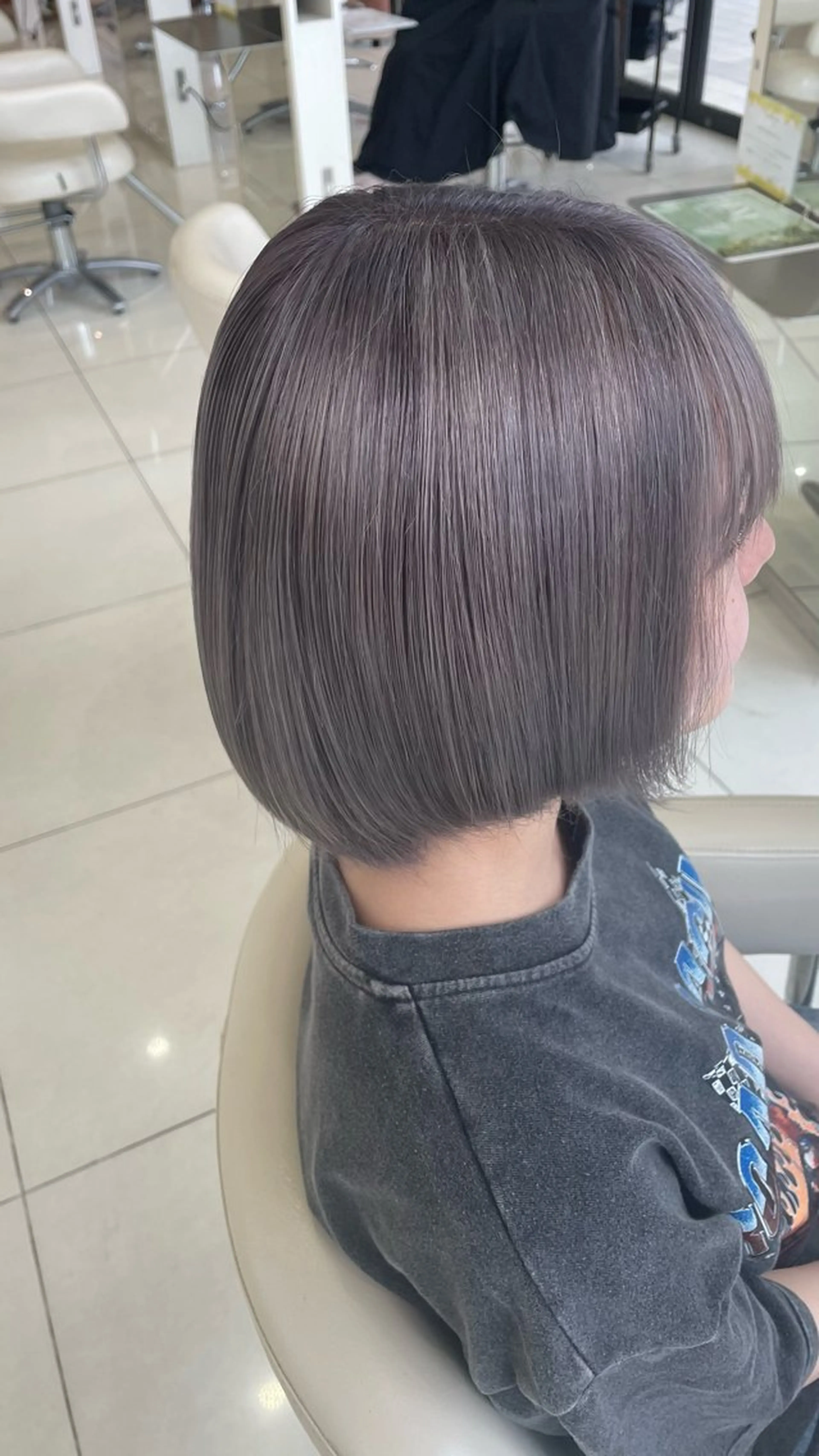 ミディアム カラー ハイトーン/ブリーチ Nozomiのヘアスタイル