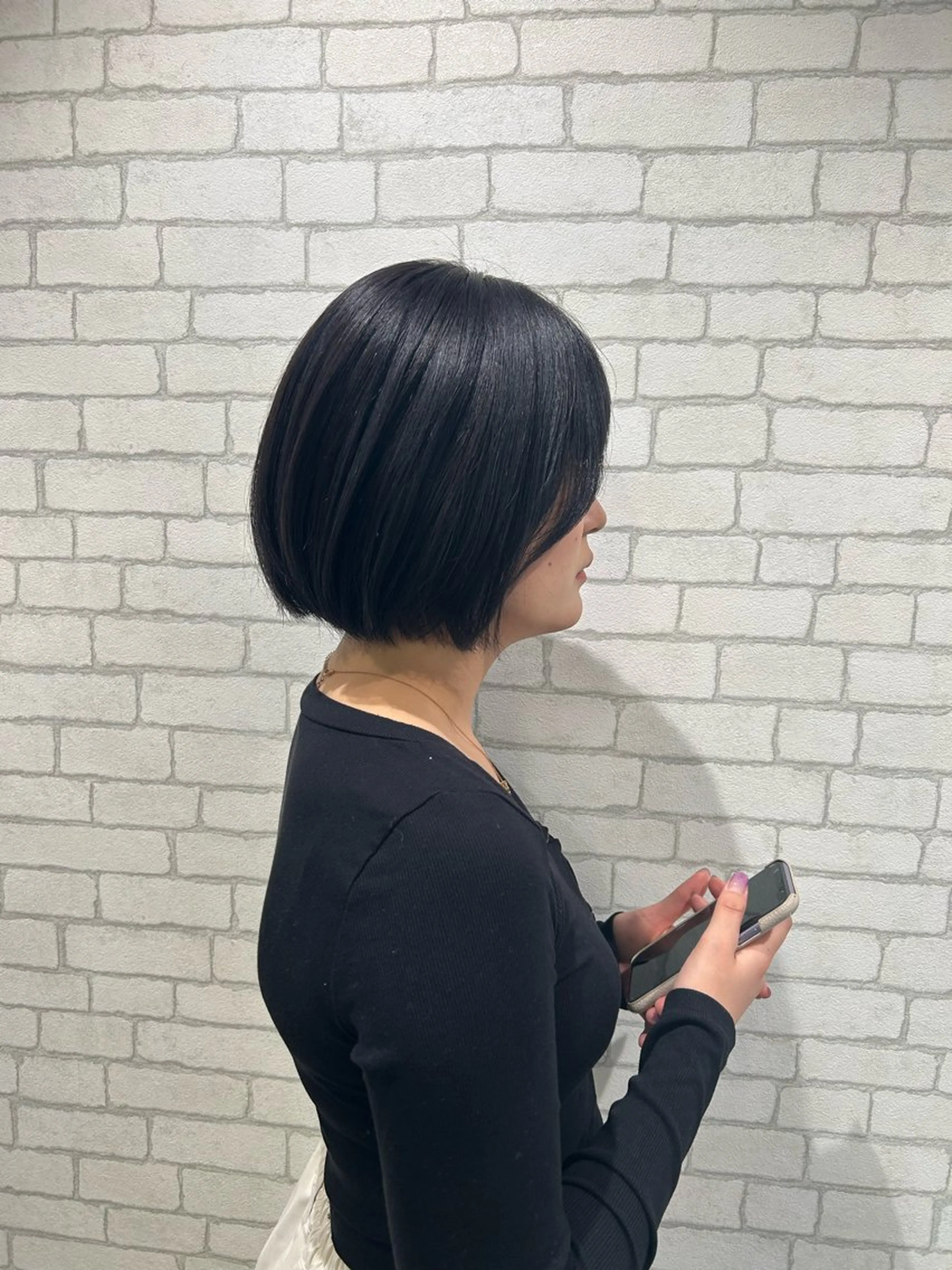 ショート カラー 黒髪 ブルーカラー ブルーブラック ハイライトカラー ハイライト ヘアカラー 透明感カラー🫧 /有野ひかりのヘアスタイル