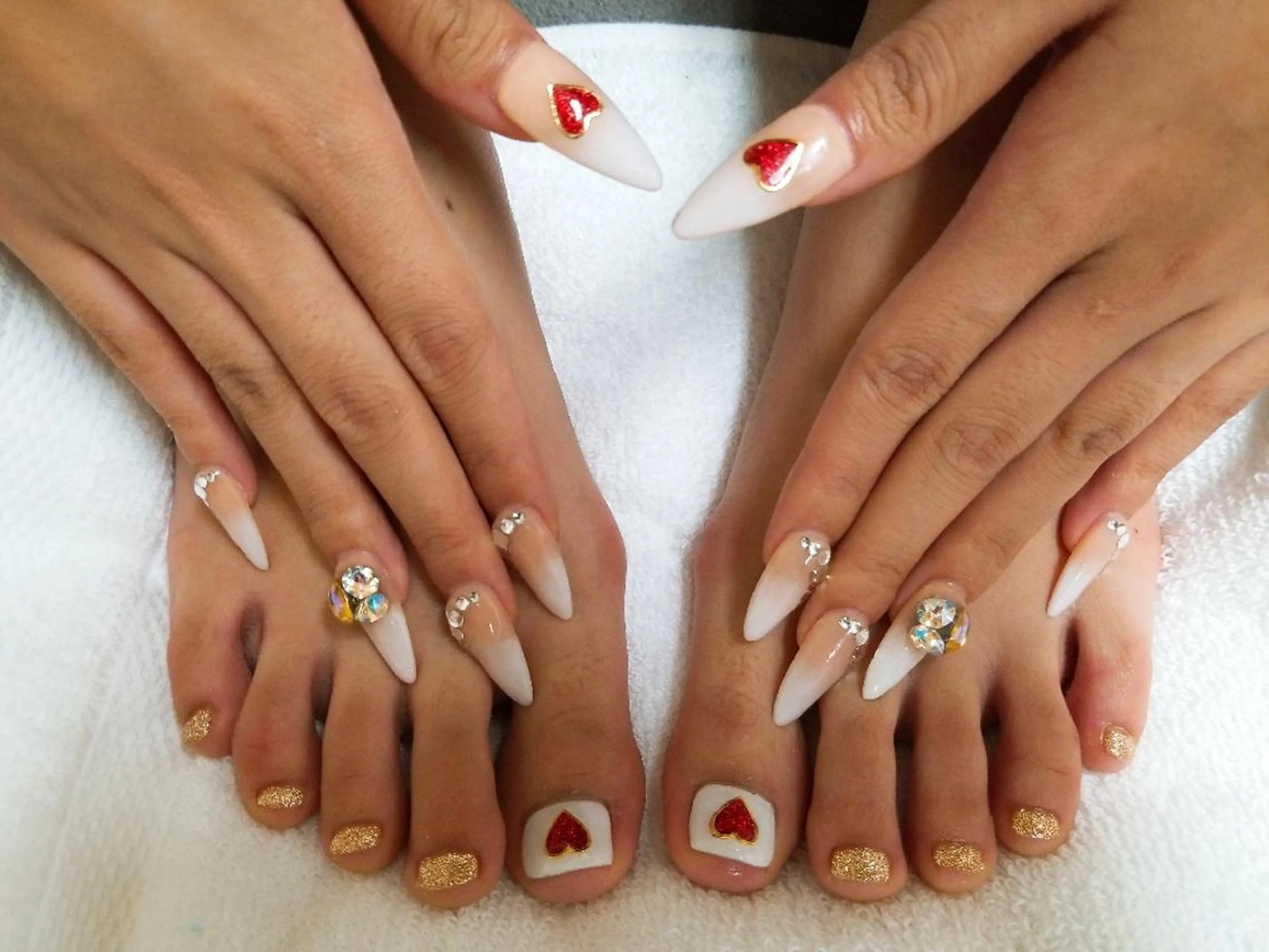 ネイル アートネイル ジェルネイル ハート 持ち込み ニュアンスネイル 河野ちえ (雑誌掲載サロン)のネイルデザイン