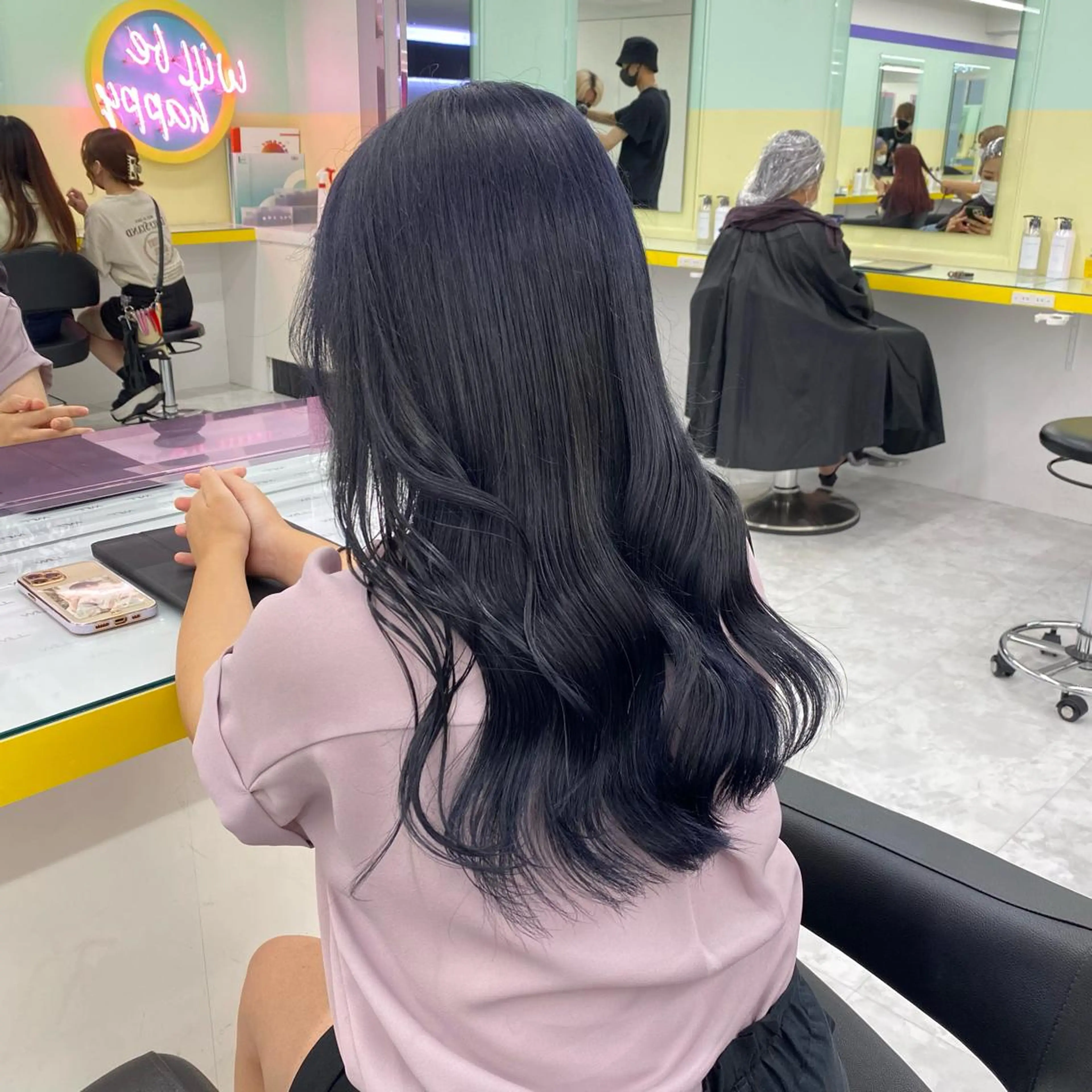 ミディアム カラー パーマ ヘアアレンジ メンズ キッズ ネイル マツエク・マツパ アイブロウ 黒髪 ブルーカラー ブルーブラック ブルー ヘアカラー Lumo所属・💖横浜ブリーチなし 💖MIHOのヘアスタイル