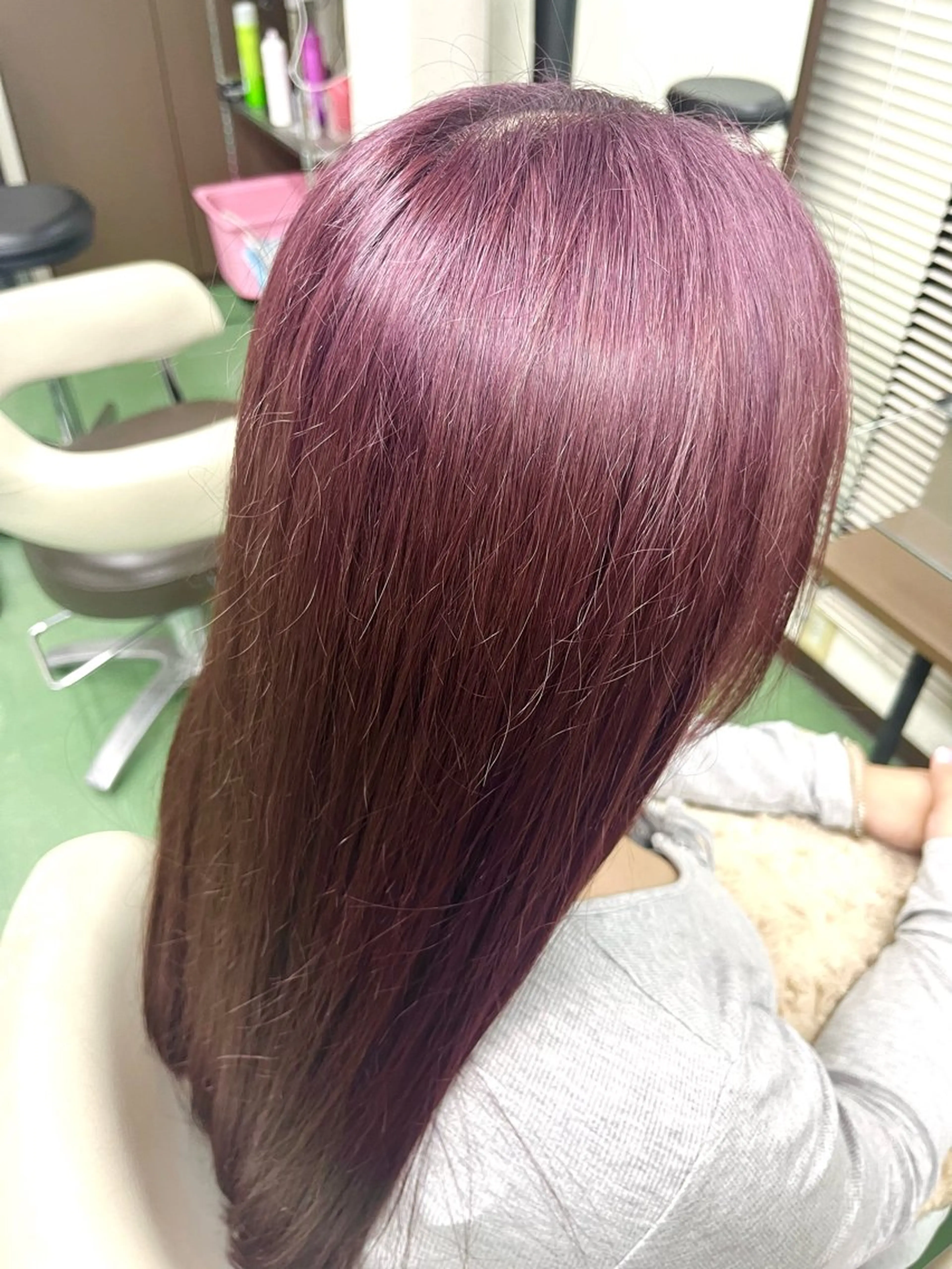 カラー ラベンダーカラー ラベンダーピンク ピンクカラー ヘアカラー 久留生 隼斗のヘアスタイル