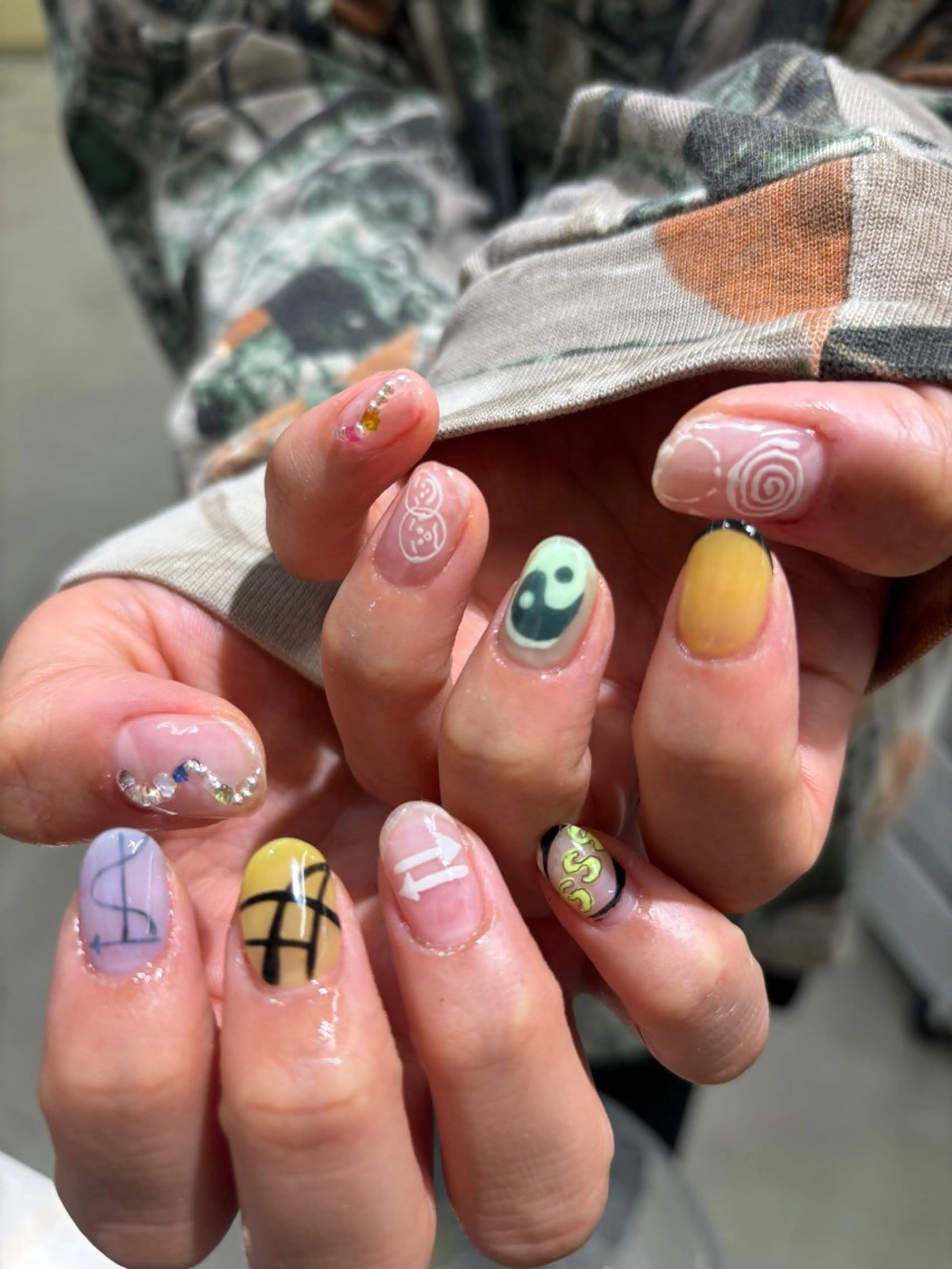 ネイル ハンドネイル sister  mohawk所属・chika ／ nailのネイルデザイン