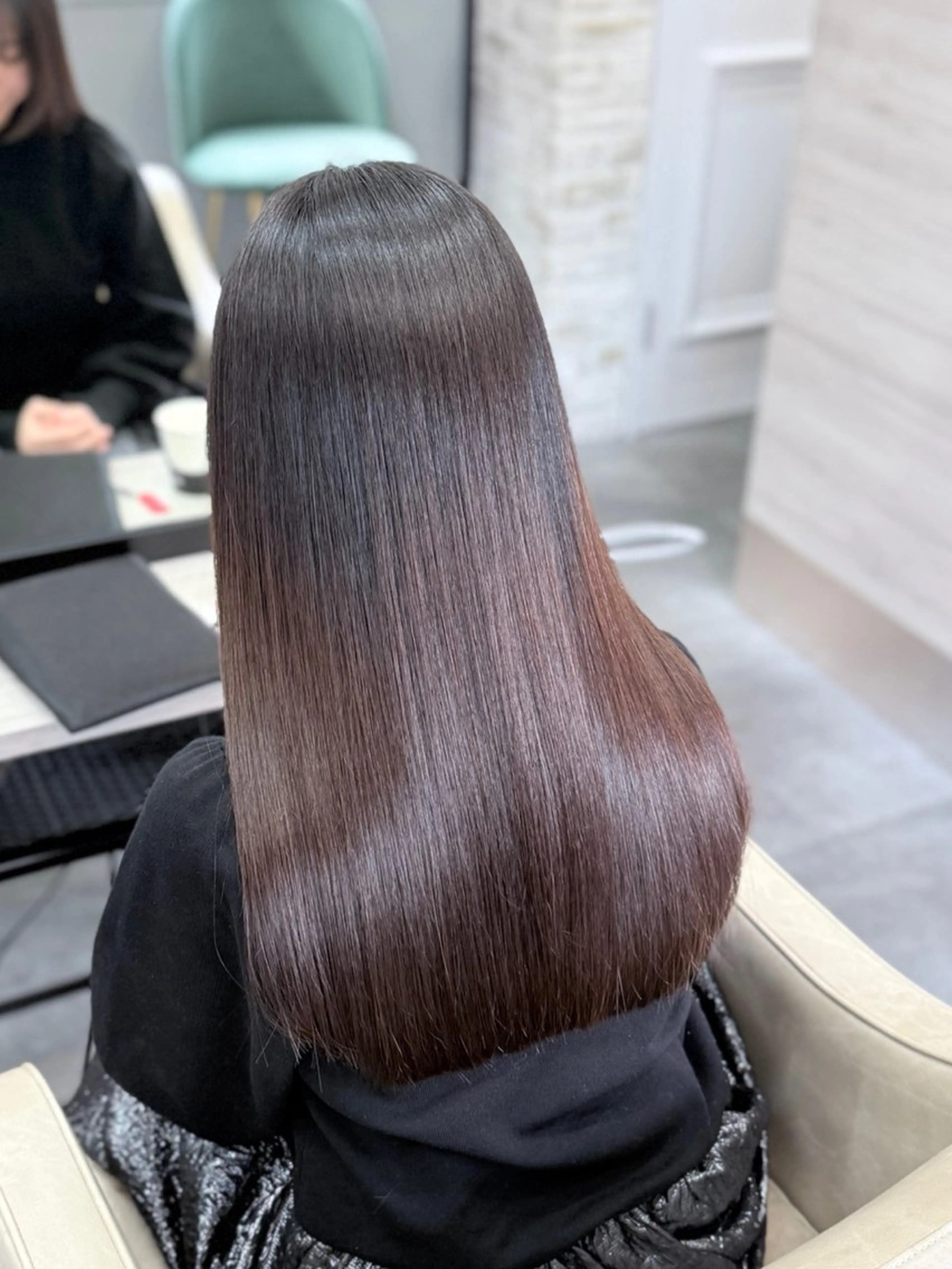 セミロング she2　shinjuku所属・髪質改善/美髪矯正 和田響のヘアスタイル