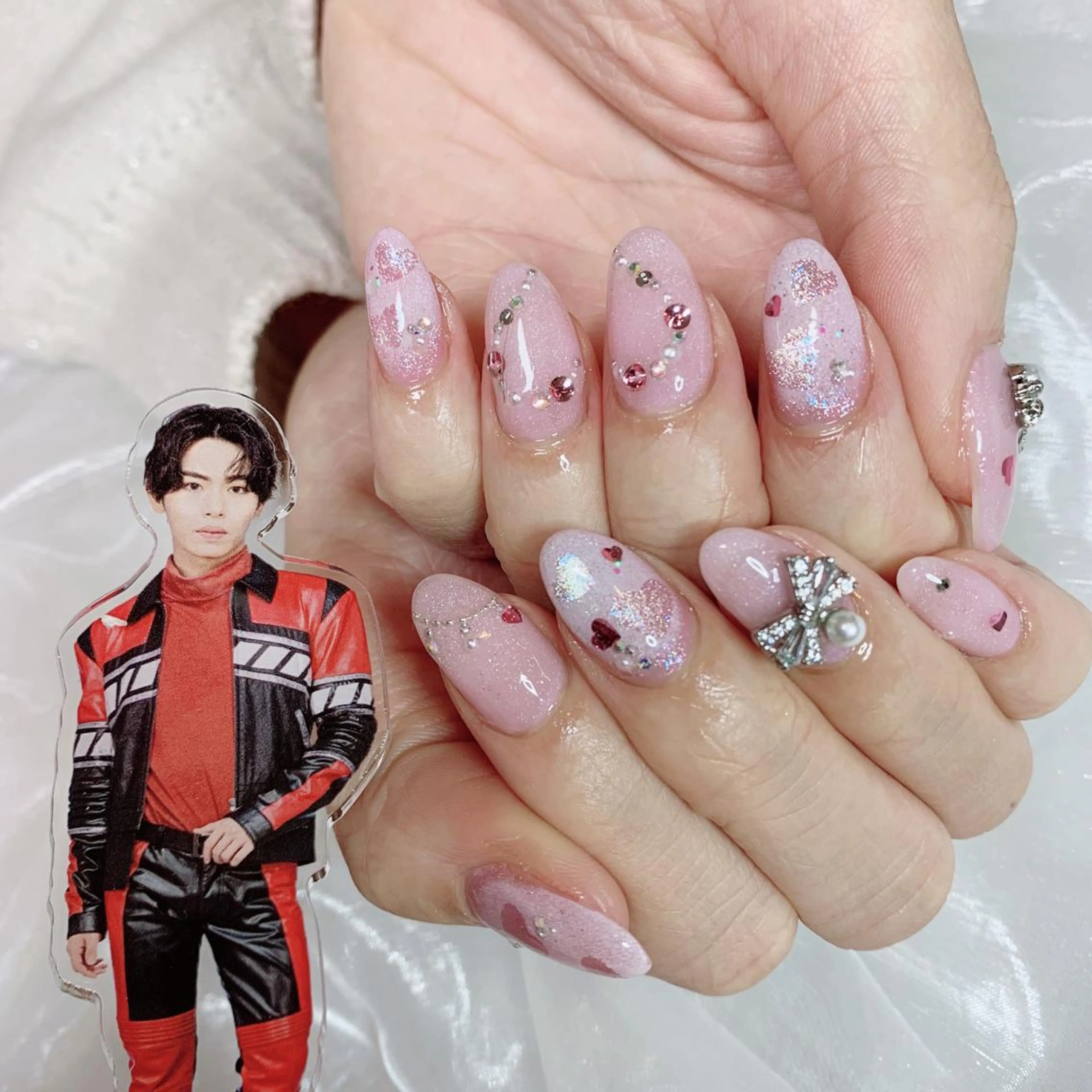 ネイル リボン ハンドネイル La neige* yuki 🥯🍑のネイルデザイン