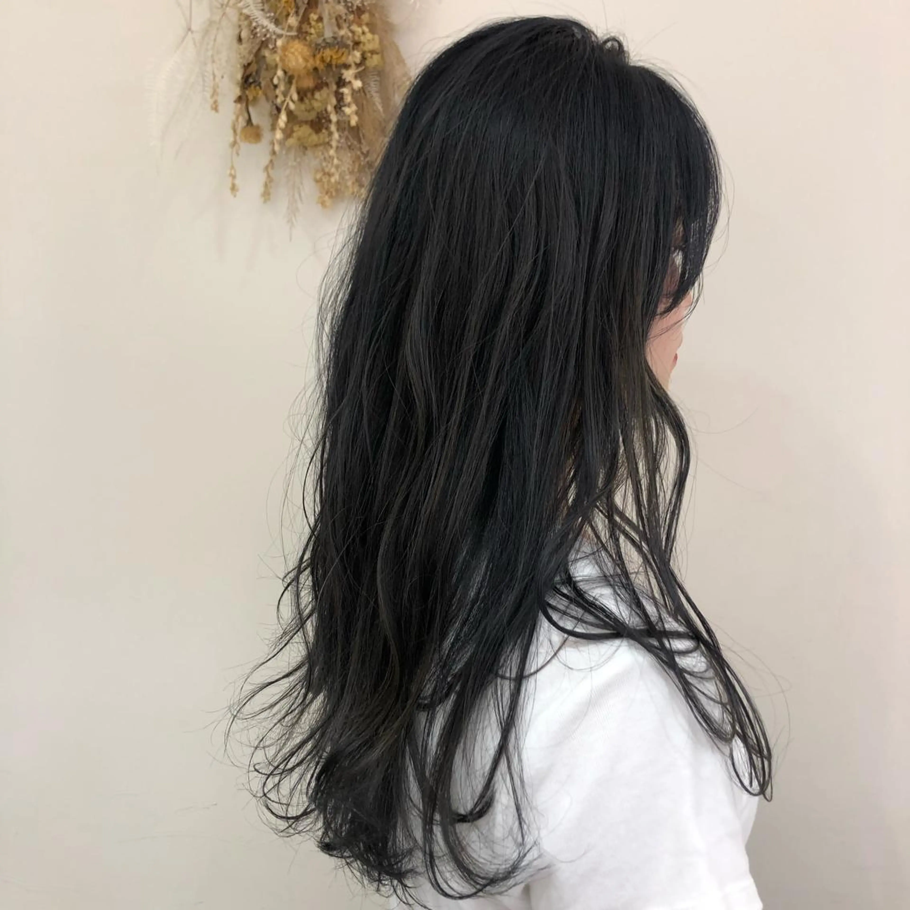 ロング カラー ブルーカラー ブルージュ 透明感カラー LIEN HAIR【リアンヘアー】所属・【髪質改善】 梅田　聡のヘアスタイル