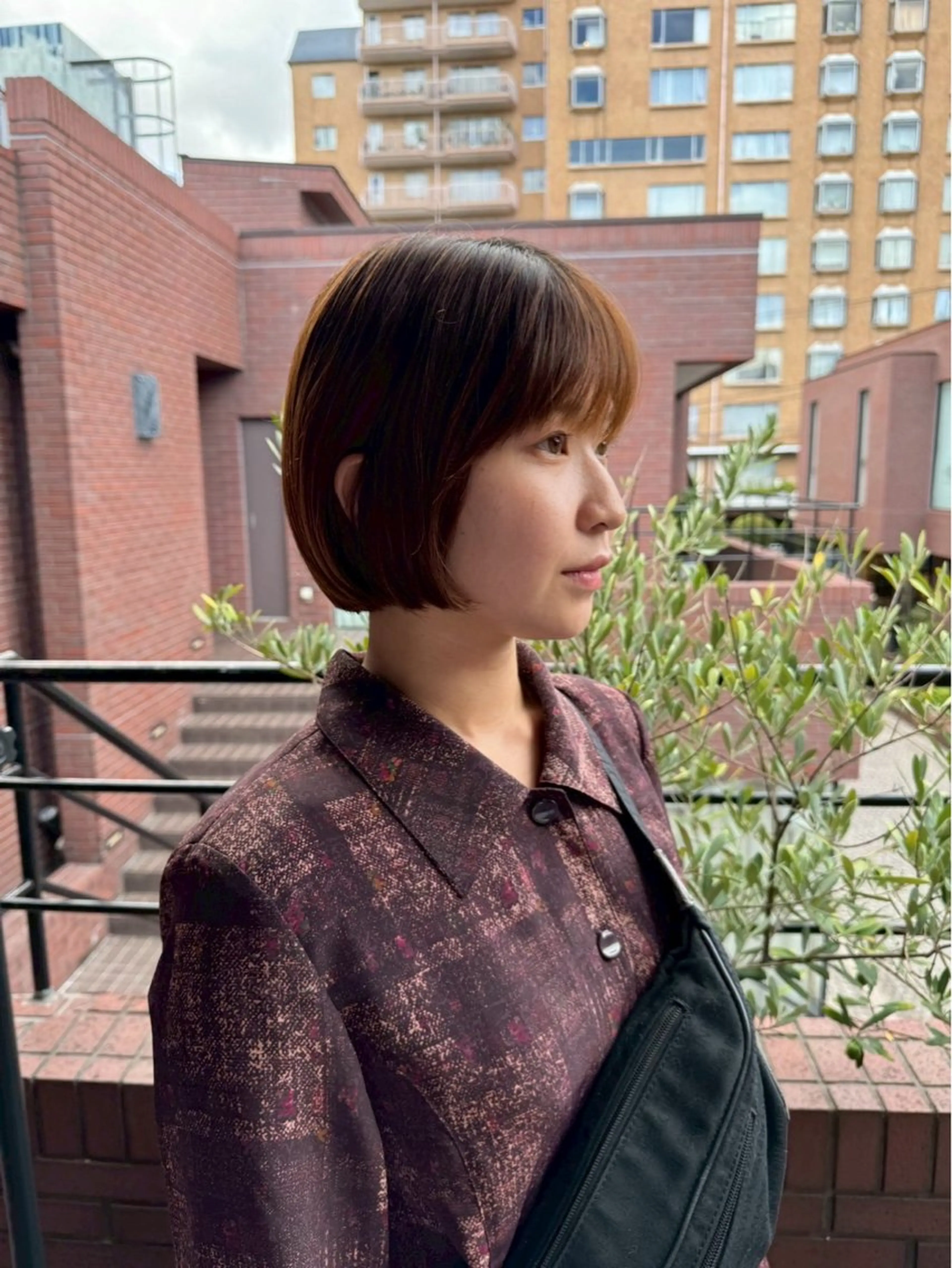 ショート ショートボブ ボブ ショートヘア トリートメント yui/透明感カラー /コテ巻き風パーマのヘアスタイル