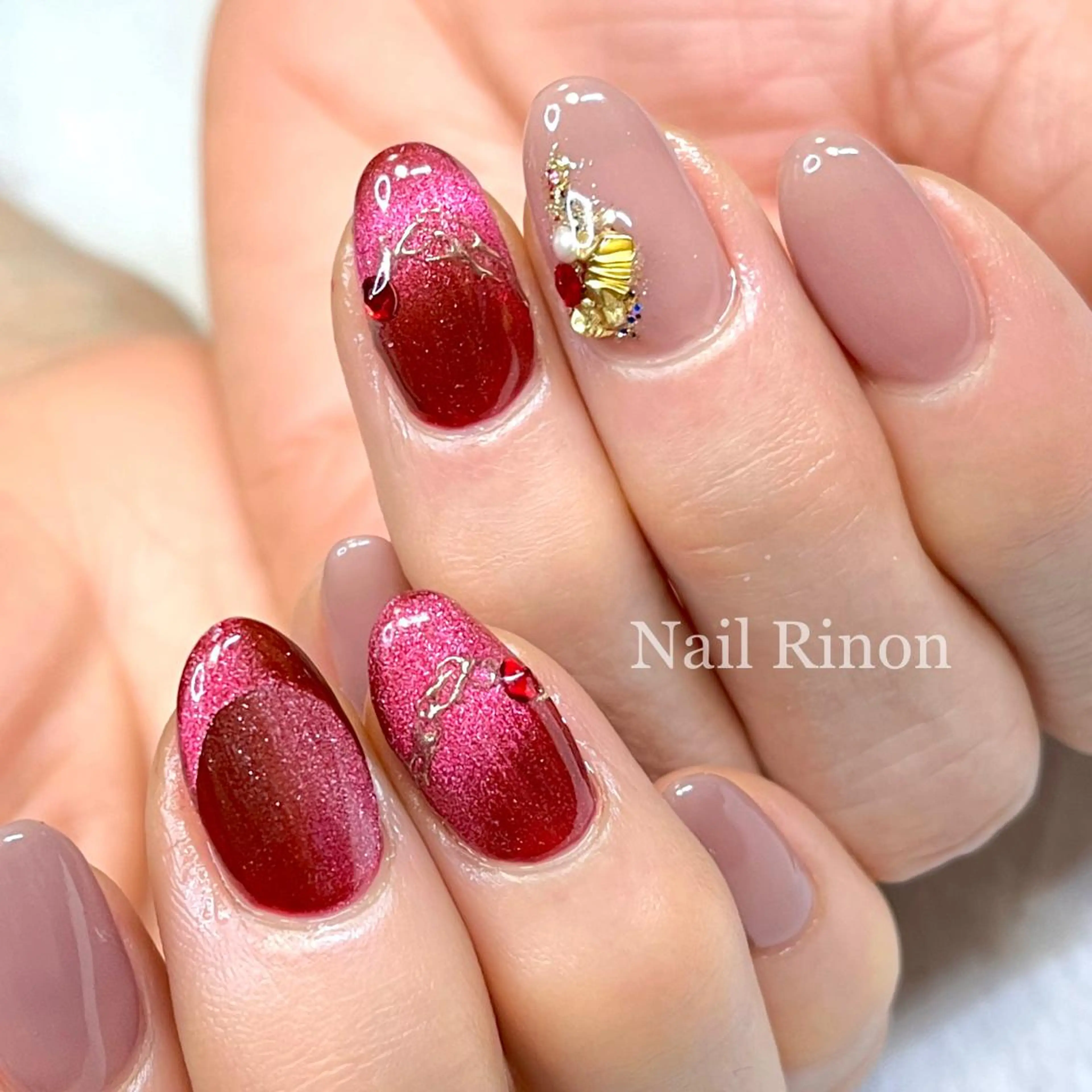 ネイル 赤色 冬ネイル クリスマス ハンドネイル Nail Rinonのネイルデザイン
