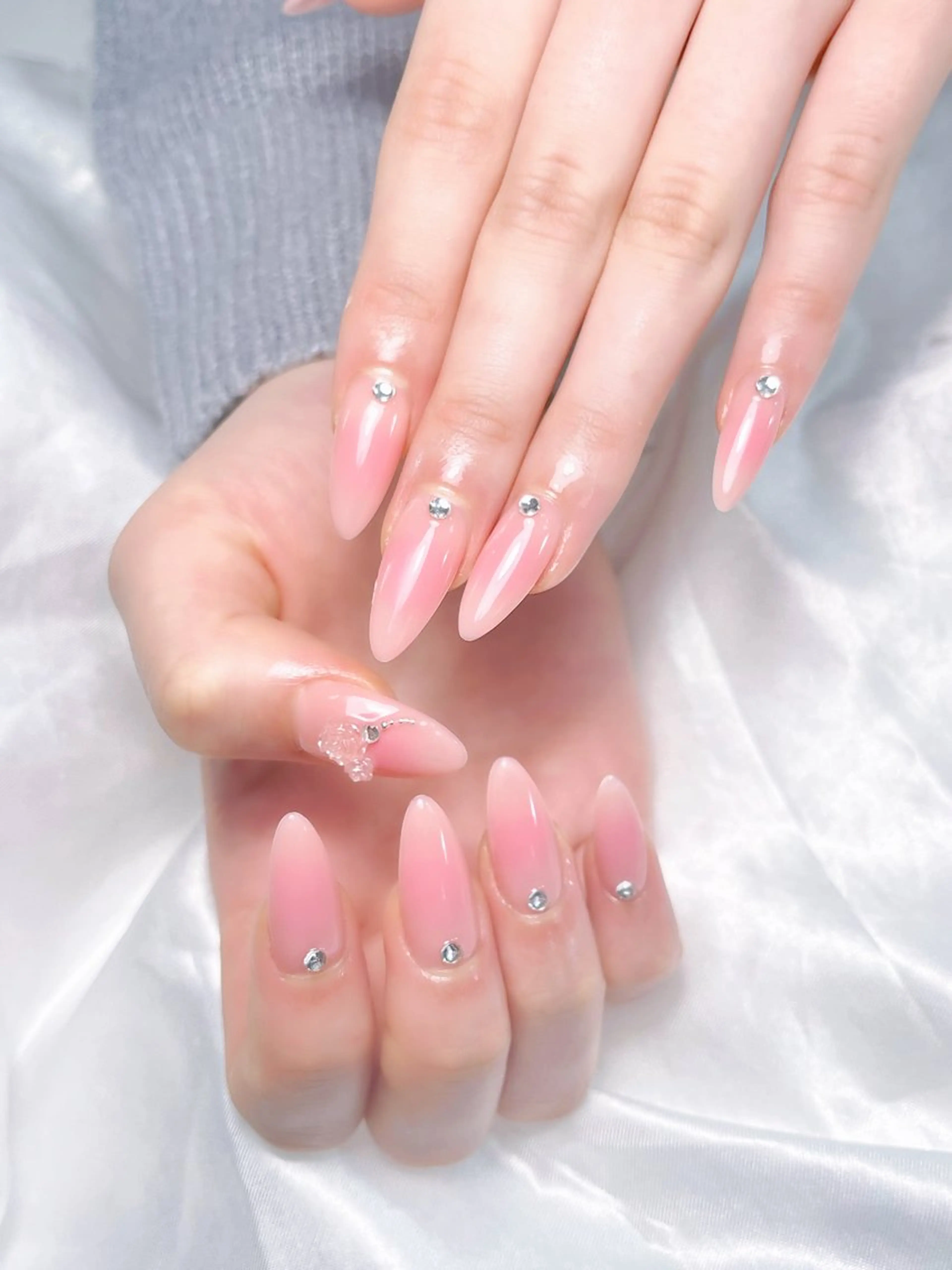 ネイル LEELA NAIL STUDIO所属・LEELA NAIL STUDIOのネイルデザイン