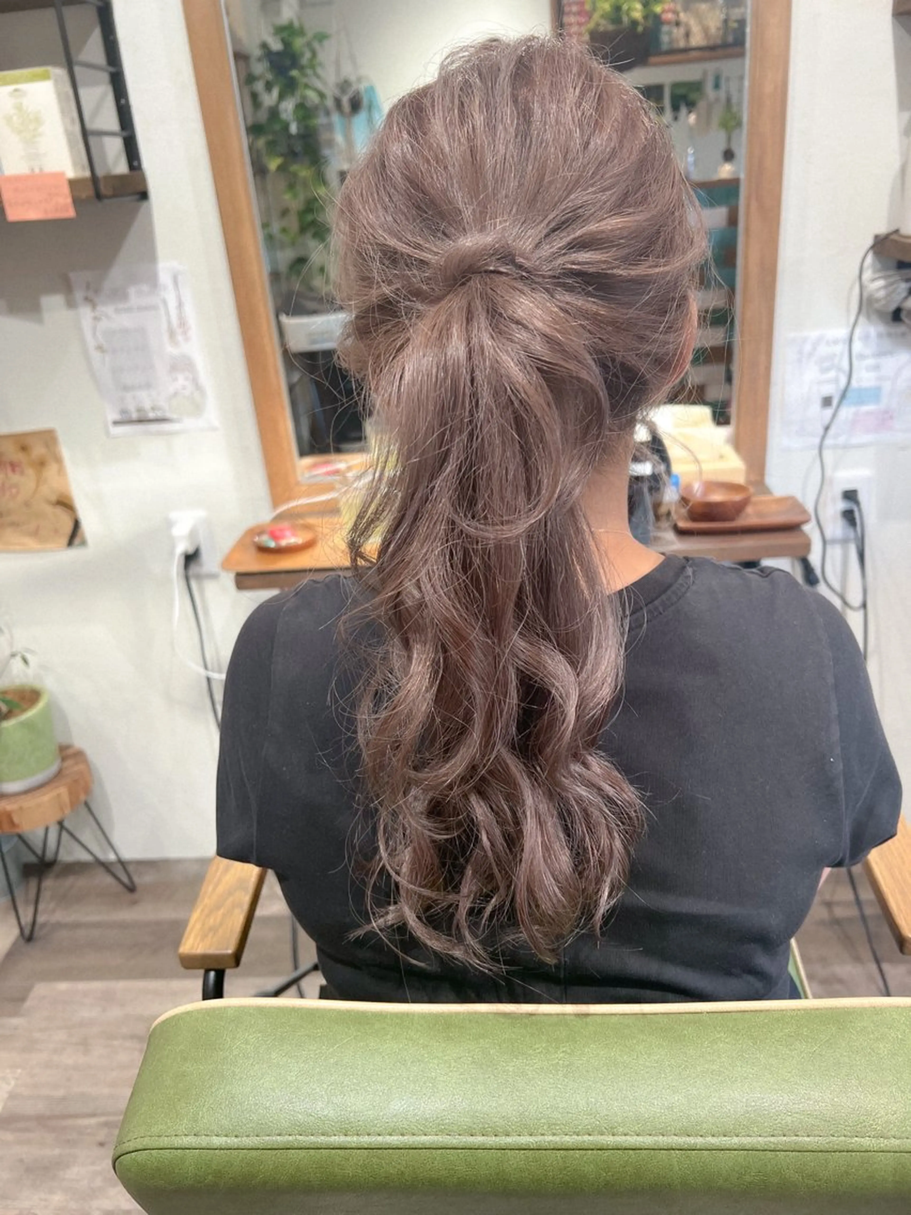 ロング カラー ヘアアレンジ ベージュカラー ブラウンカラー ブラウンベージュ ヘアカラー カラーパティシエ facce🌼ikoのヘアスタイル